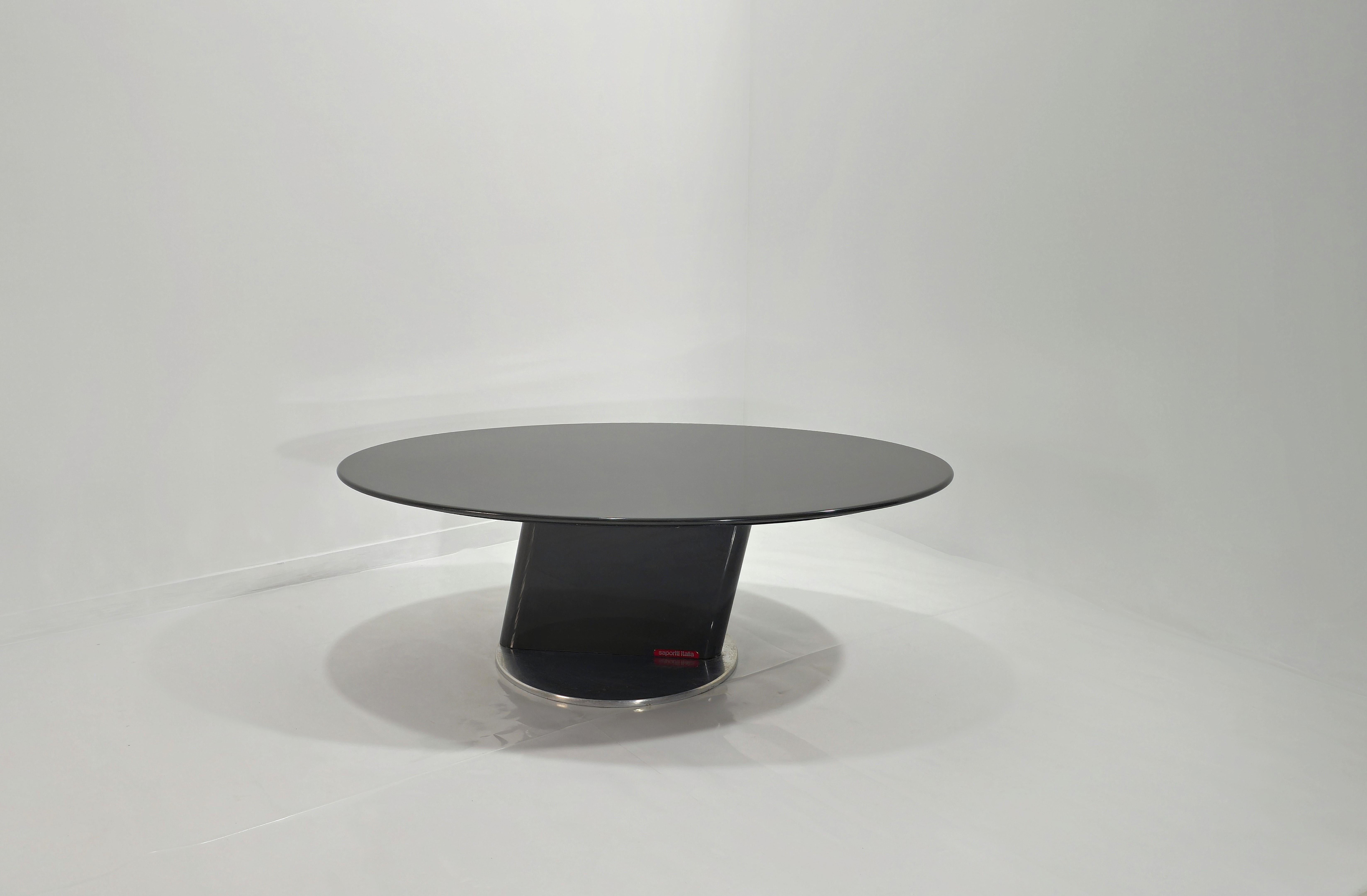 20ième siècle Saporiti Table basse ovale grise avec  Haut en érable et base en acier, milieu des années 80 en vente