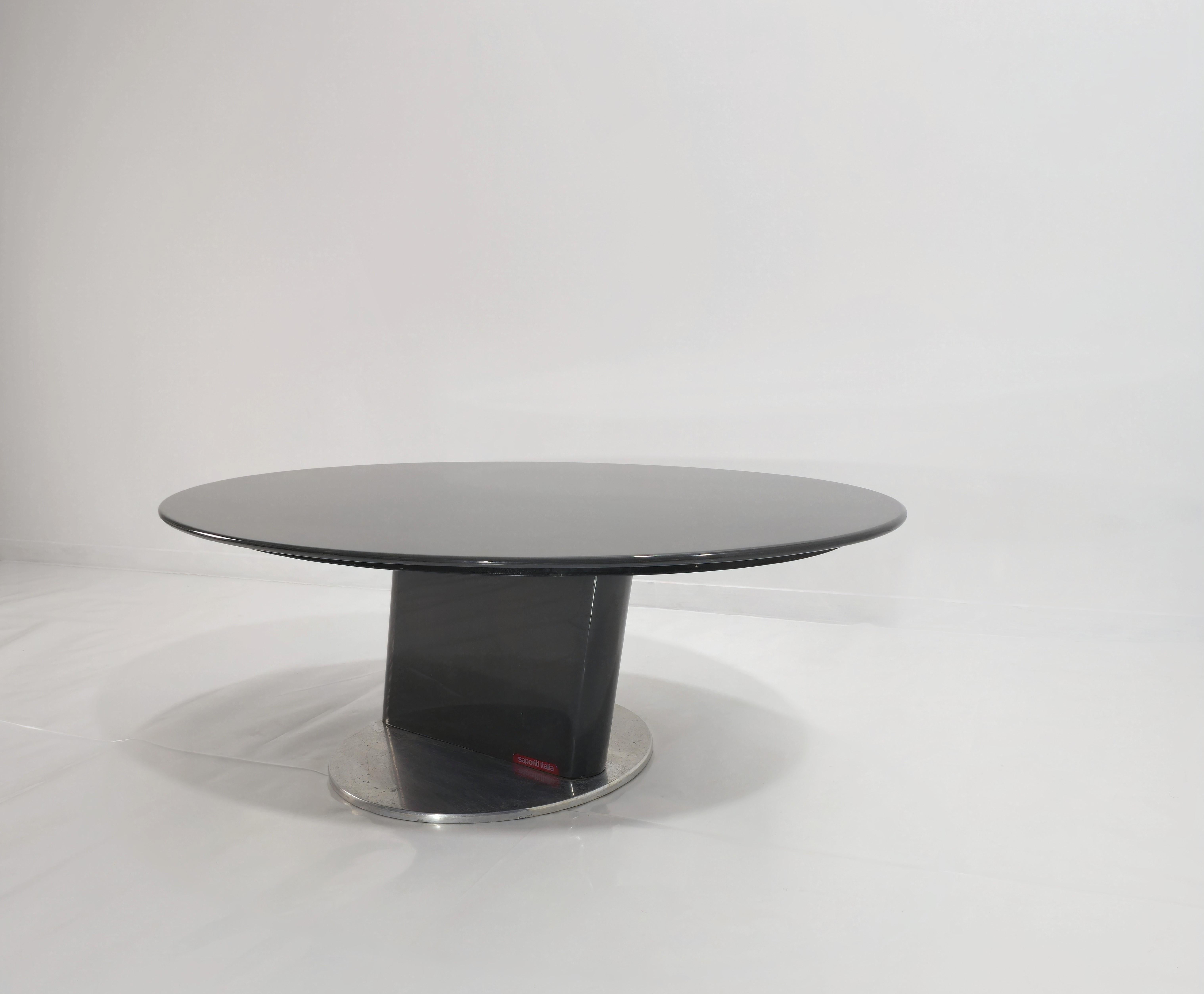 Acier Saporiti Table basse ovale grise avec  Haut en érable et base en acier, milieu des années 80 en vente