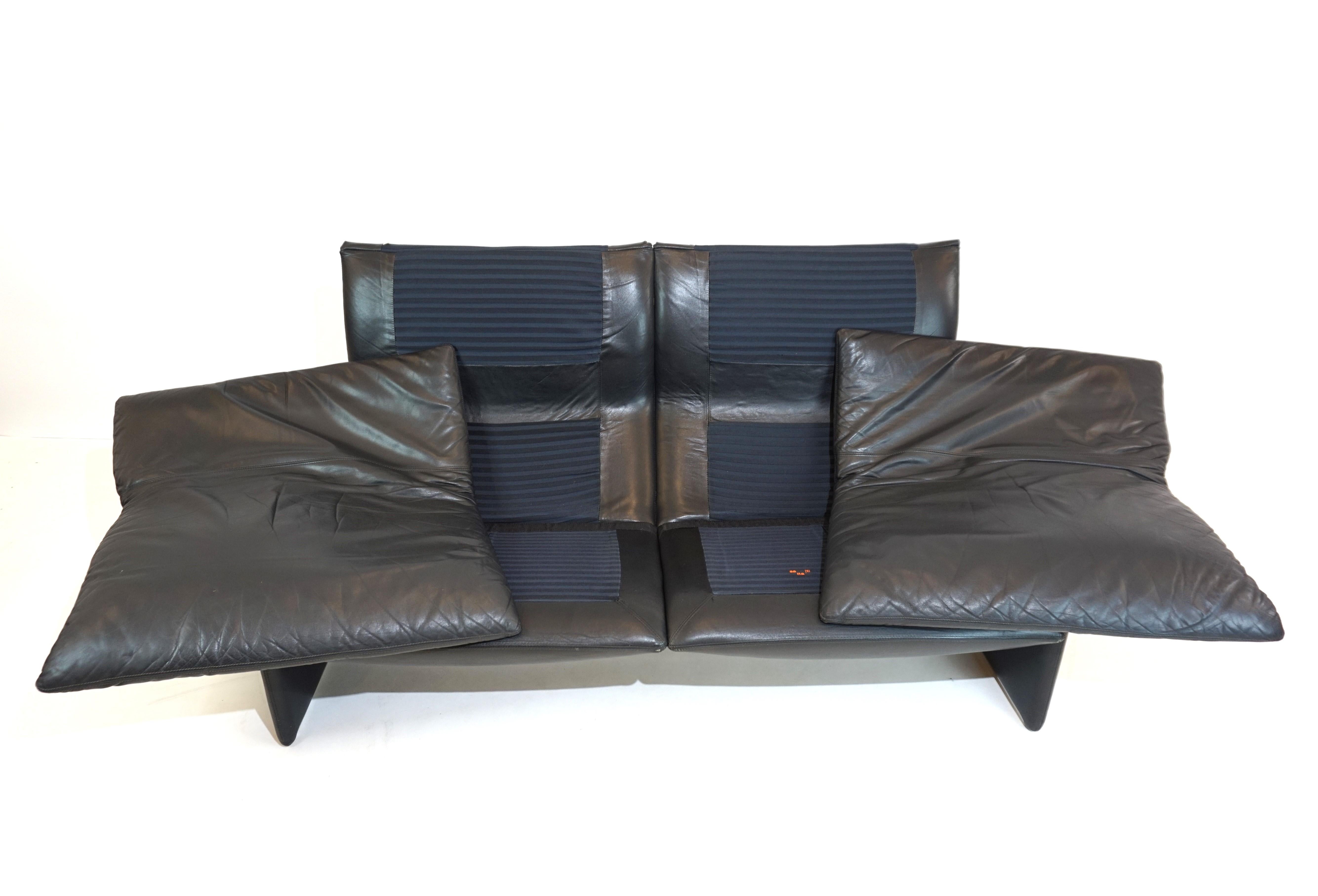 Saporiti Italia 2 seater leather sofa by Giovanni Offredi For Sale 6