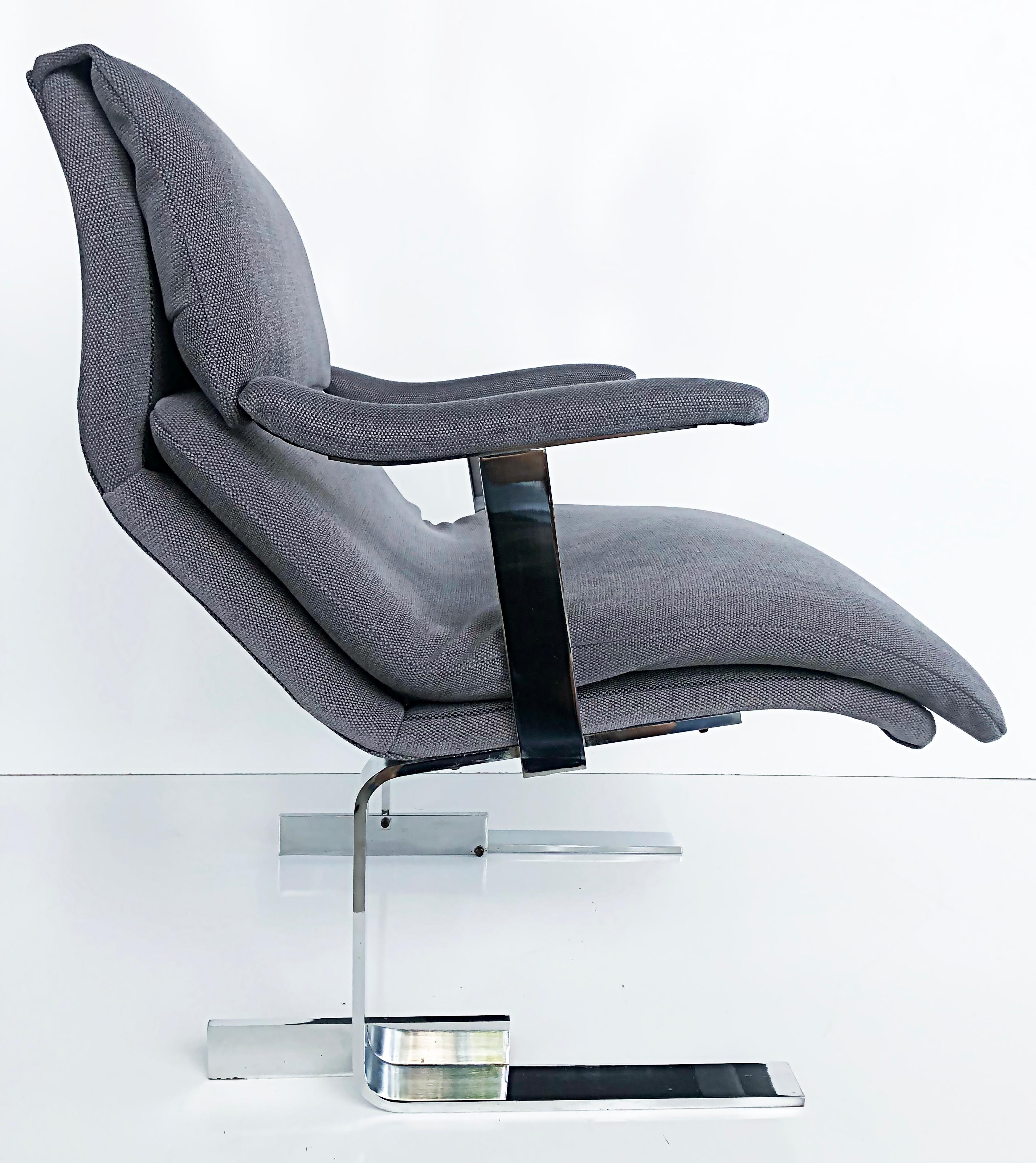Italian Saporiti Italia Attributed Club Chairs, New Kravet Upholstery,  Pair For Sale