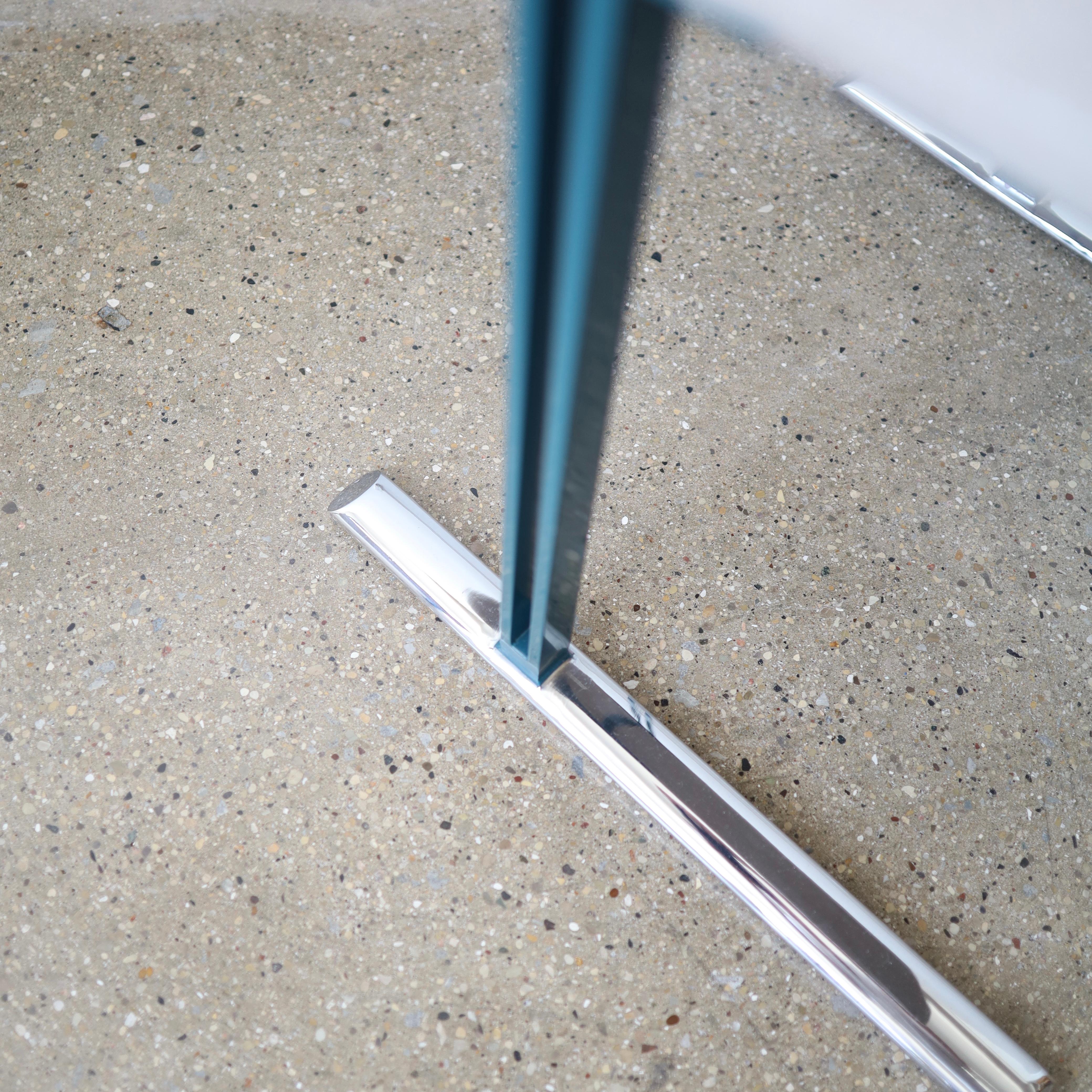 Fine XX secolo Sedie Saporiti Italia in Alpaca, set di quattro sedie in vendita