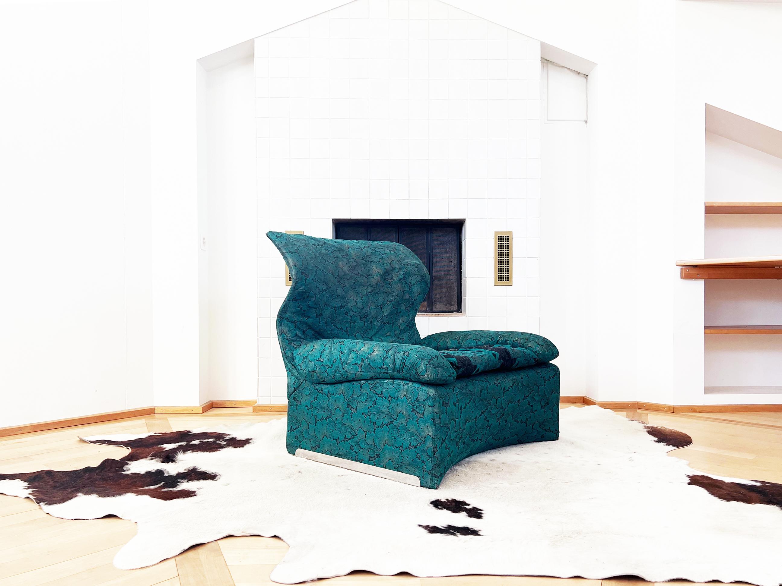 Late 20th Century Saporiti Italia Giovanni Offredi Vela Alta Lounge Chair + Ottoman 70s For Sale