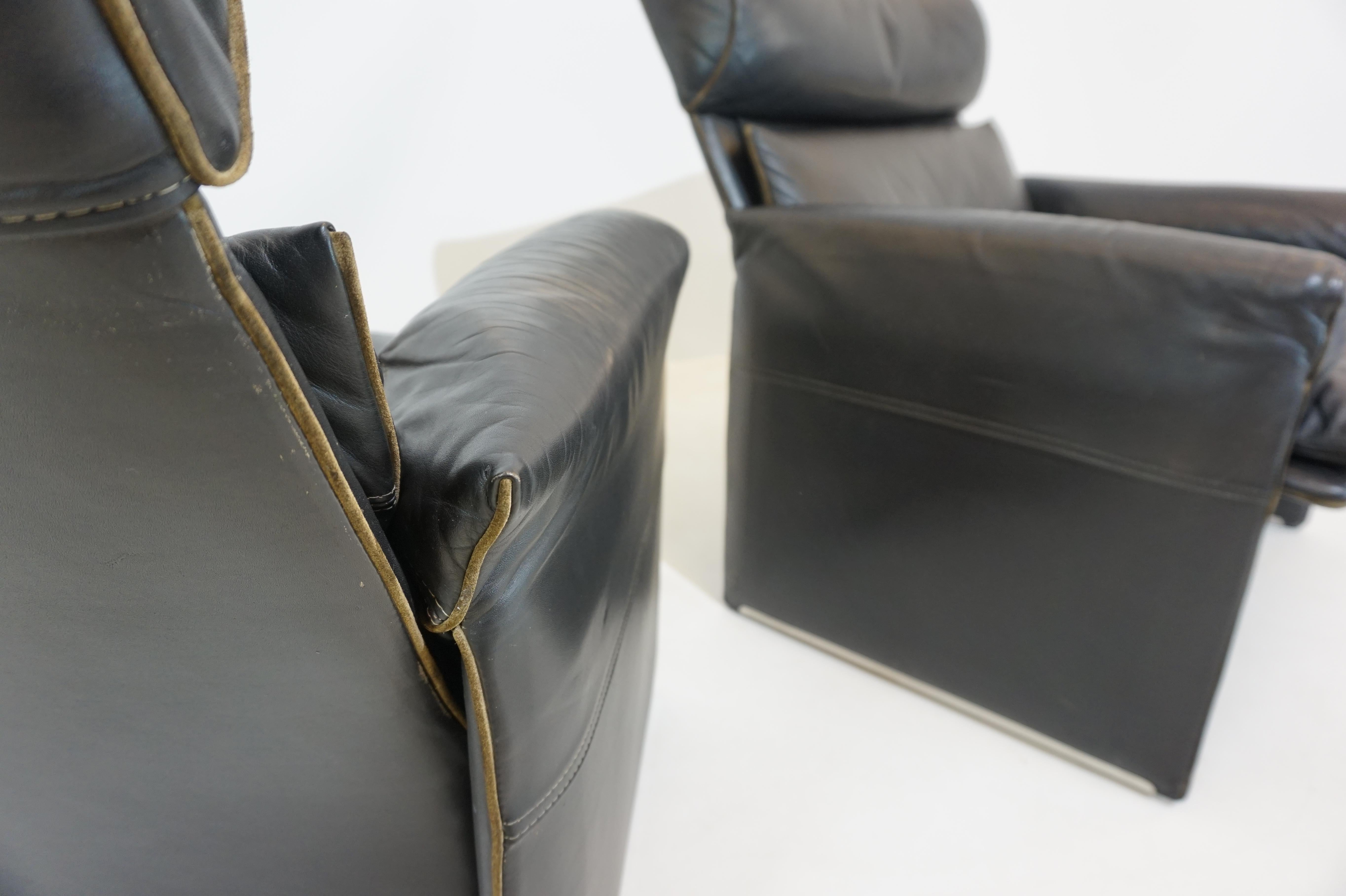Cuir Saporiti Italia set de 2 fauteuils en cuir par Giovanni Offredi en vente