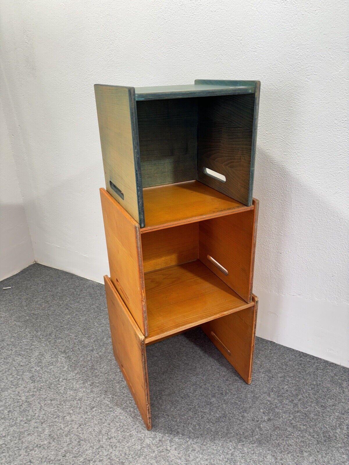 Saporiti Italia Tris Tische stapelbar Holz 1970er Jahre Design Modernariato (Late 20th Century) im Angebot