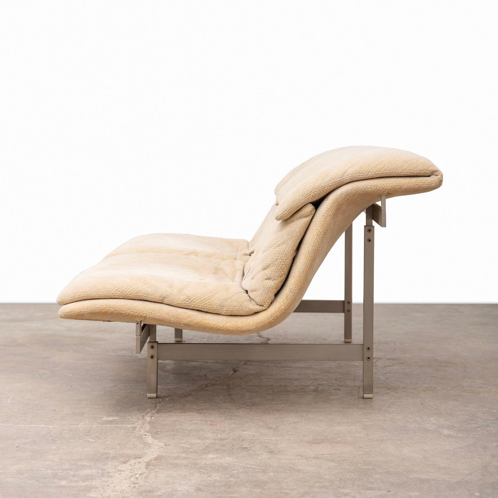 Saporiti Italia Zweisitzer-Sofa „Wave“ von Giovanni Offredi, 1970er Jahre (Moderne der Mitte des Jahrhunderts) im Angebot