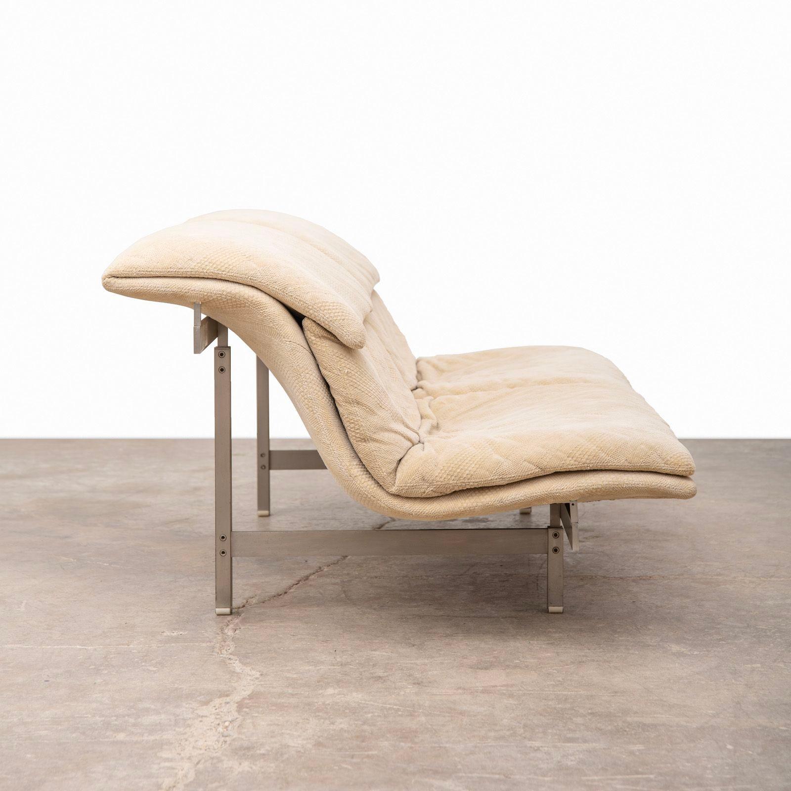 Saporiti Italia Zweisitzer-Sofa „Wave“ von Giovanni Offredi, 1970er Jahre (Stahl) im Angebot