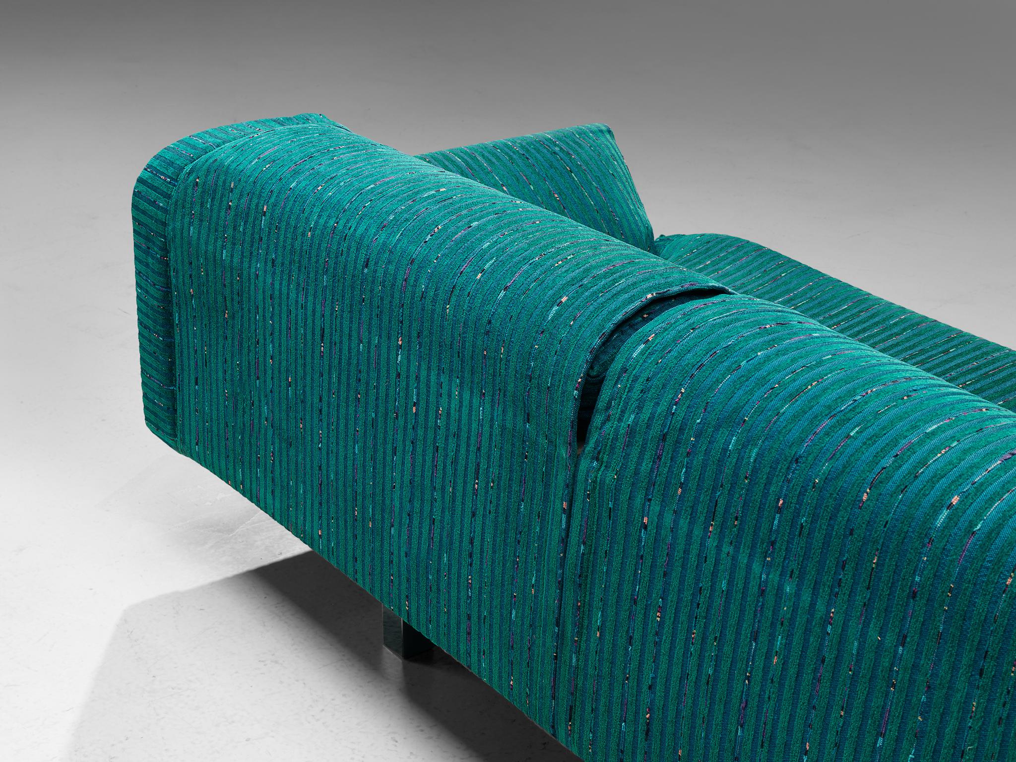 Saporiti Large Sofa in Structured Turquoise Upholstery  In Good Condition For Sale In Waalwijk, NL