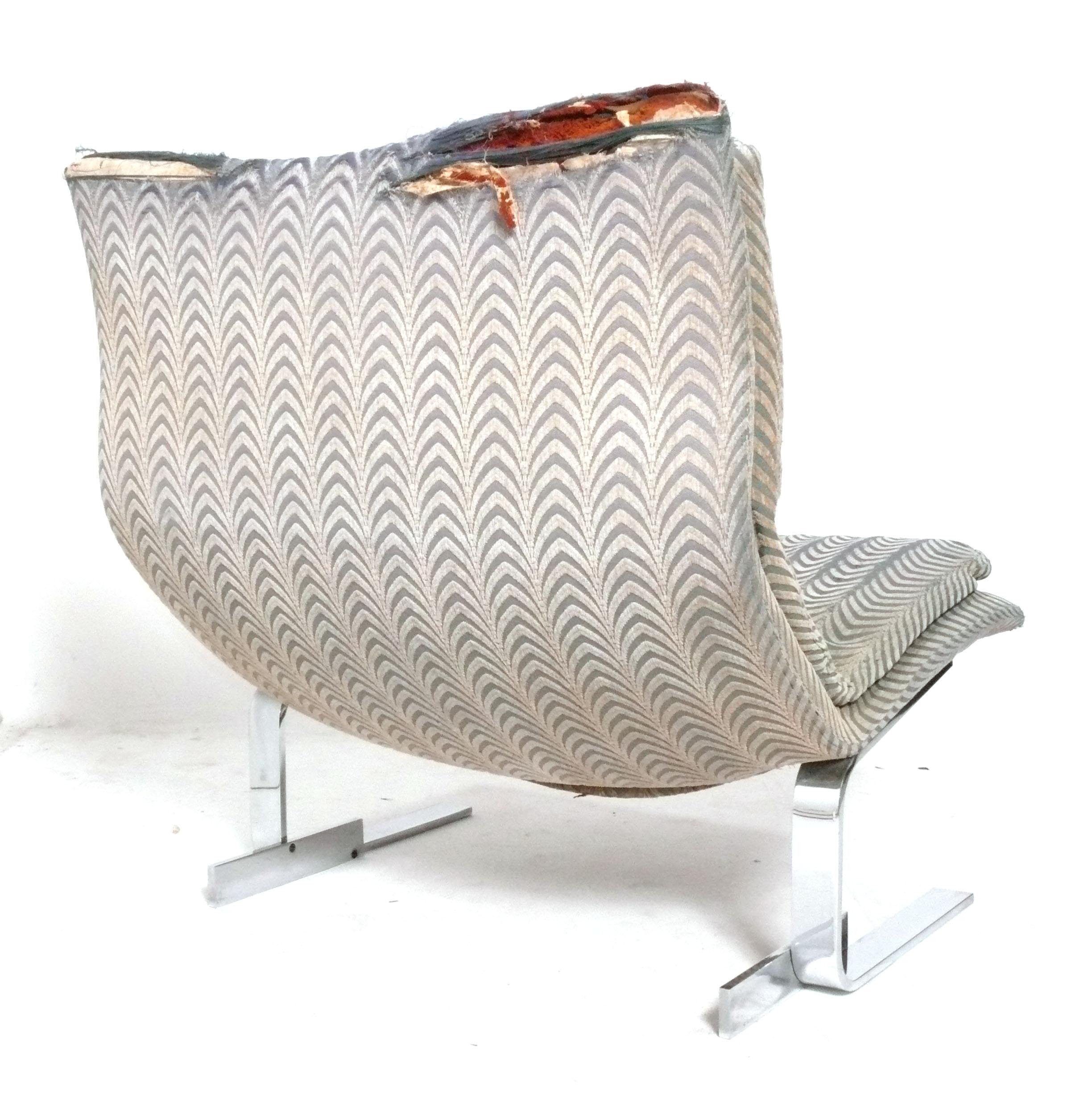 Sillas de salón y otomana Saporiti Retapizadas en tu tela Mid Century Modern Moderno de mediados de siglo en venta