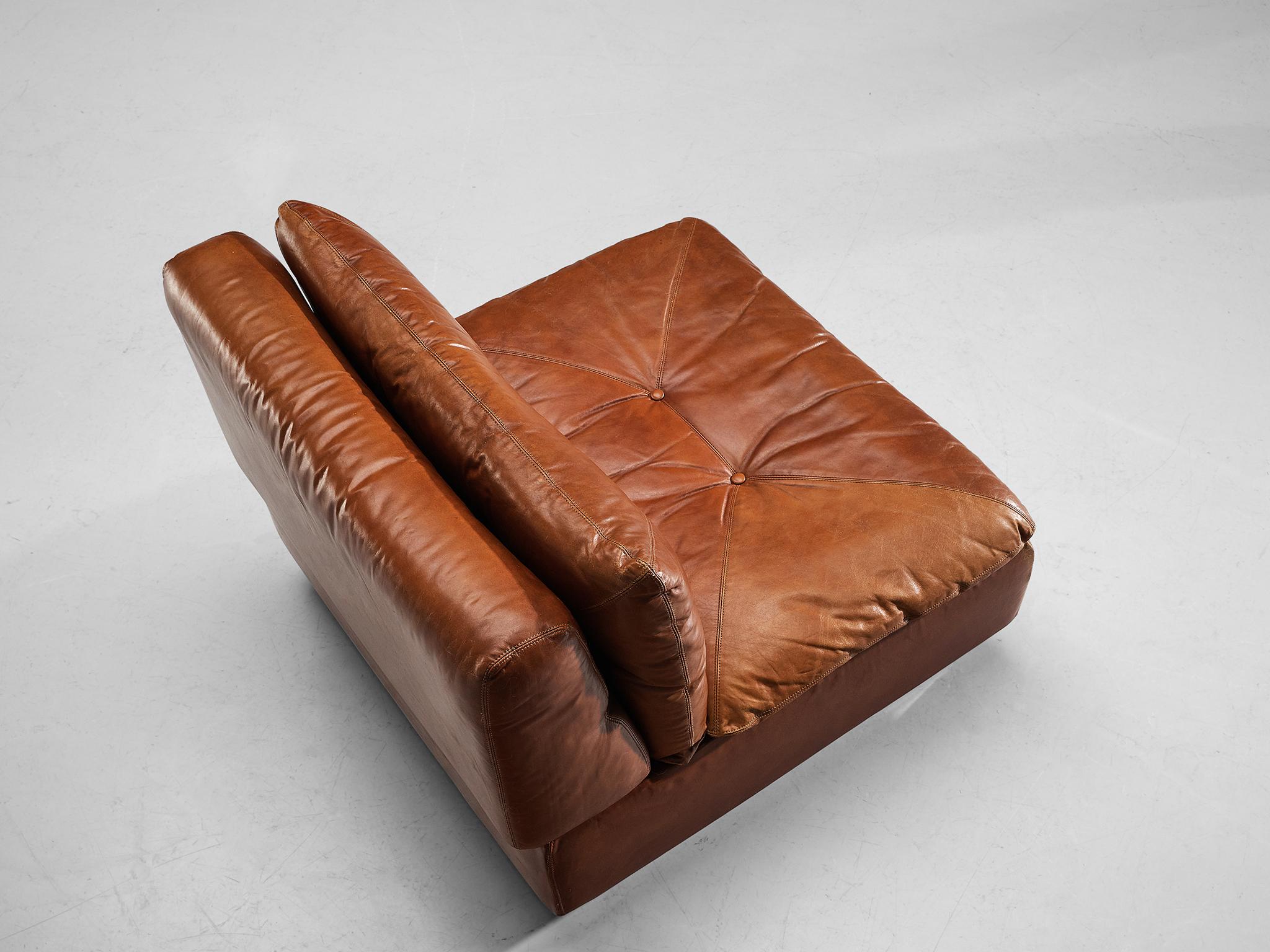 Metal Saporiti Modular Lounge Set with Coffee Table in Cognac Leather For Sale