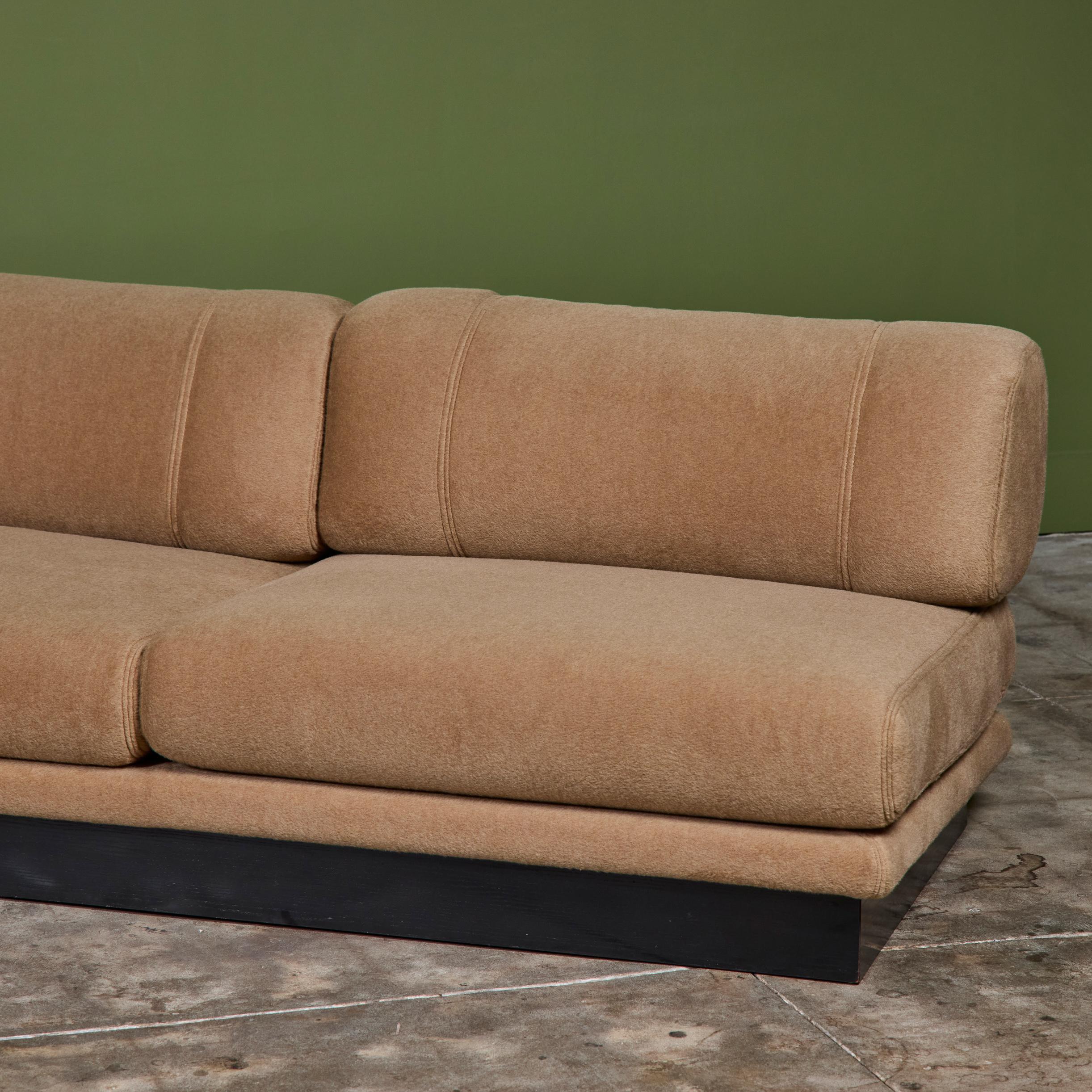 Saporiti Mohair Sektionssofa im Angebot 1