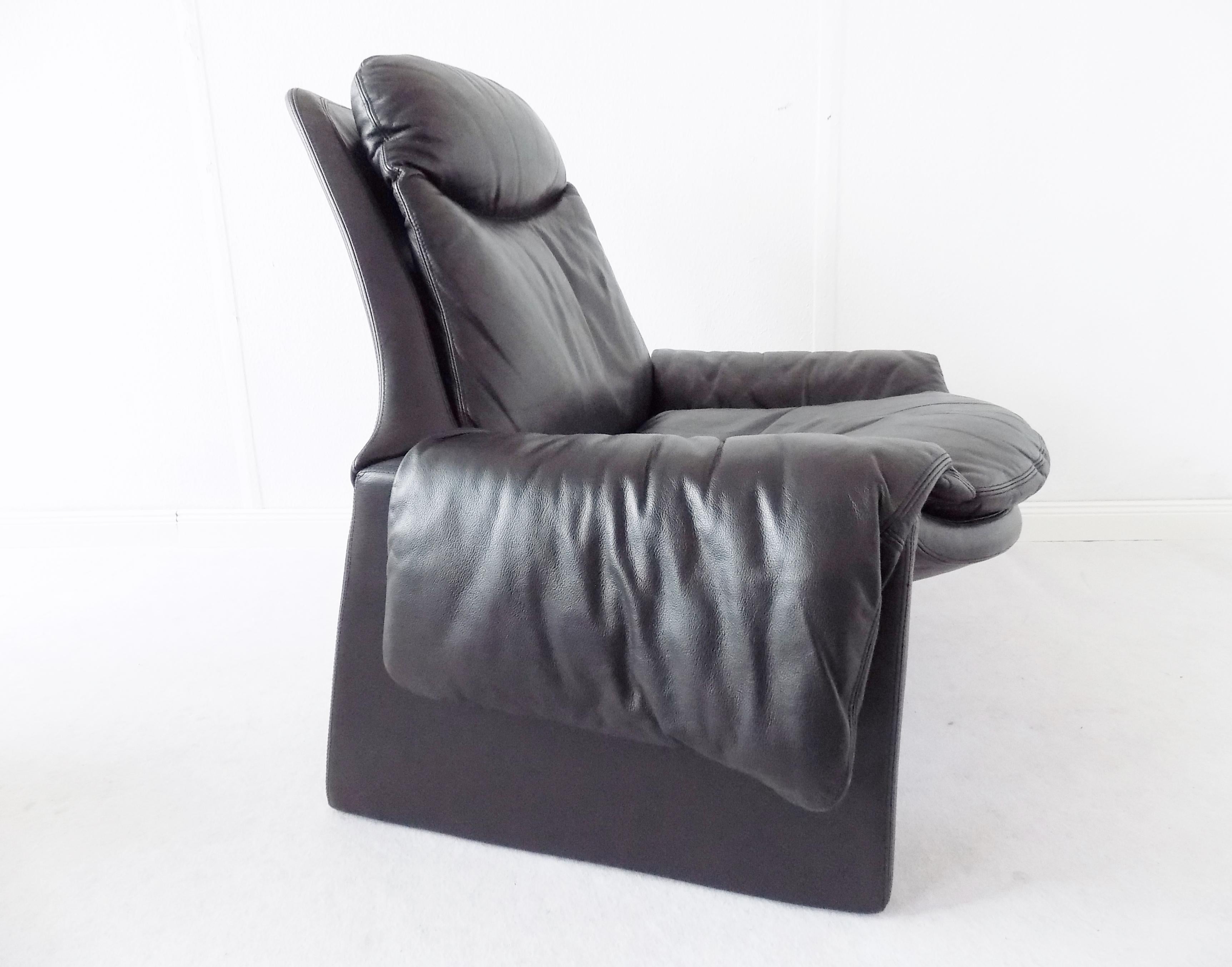 Saporiti P 60 Black Lounge Chair by Vittorio Introini, Italian Modern, Excellent In Good Condition For Sale In Ludwigslust, Mecklenburg-Vorpommern