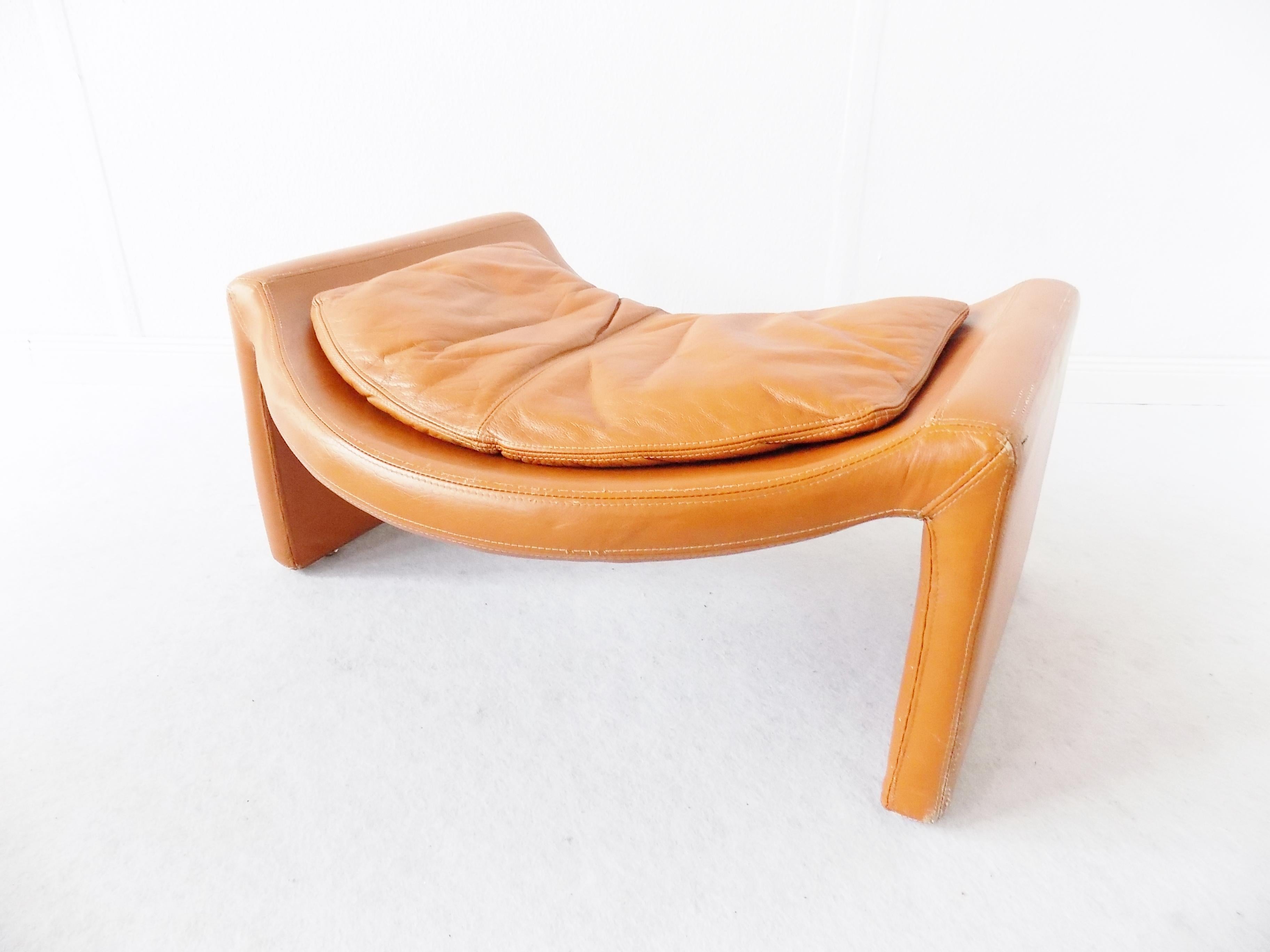 Saporiti P60 Leather Lounge Chair with Ottoman by Vittorio Introini, Midcentury 5