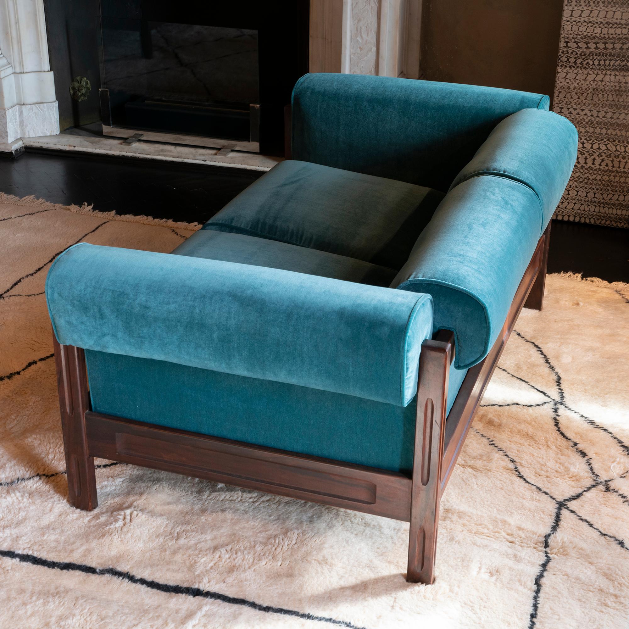 Saporiti Pair of Two-Seat Rosewood Sofas, Teal Green Velvet, circa 1960 In Good Condition In Firenze, IT