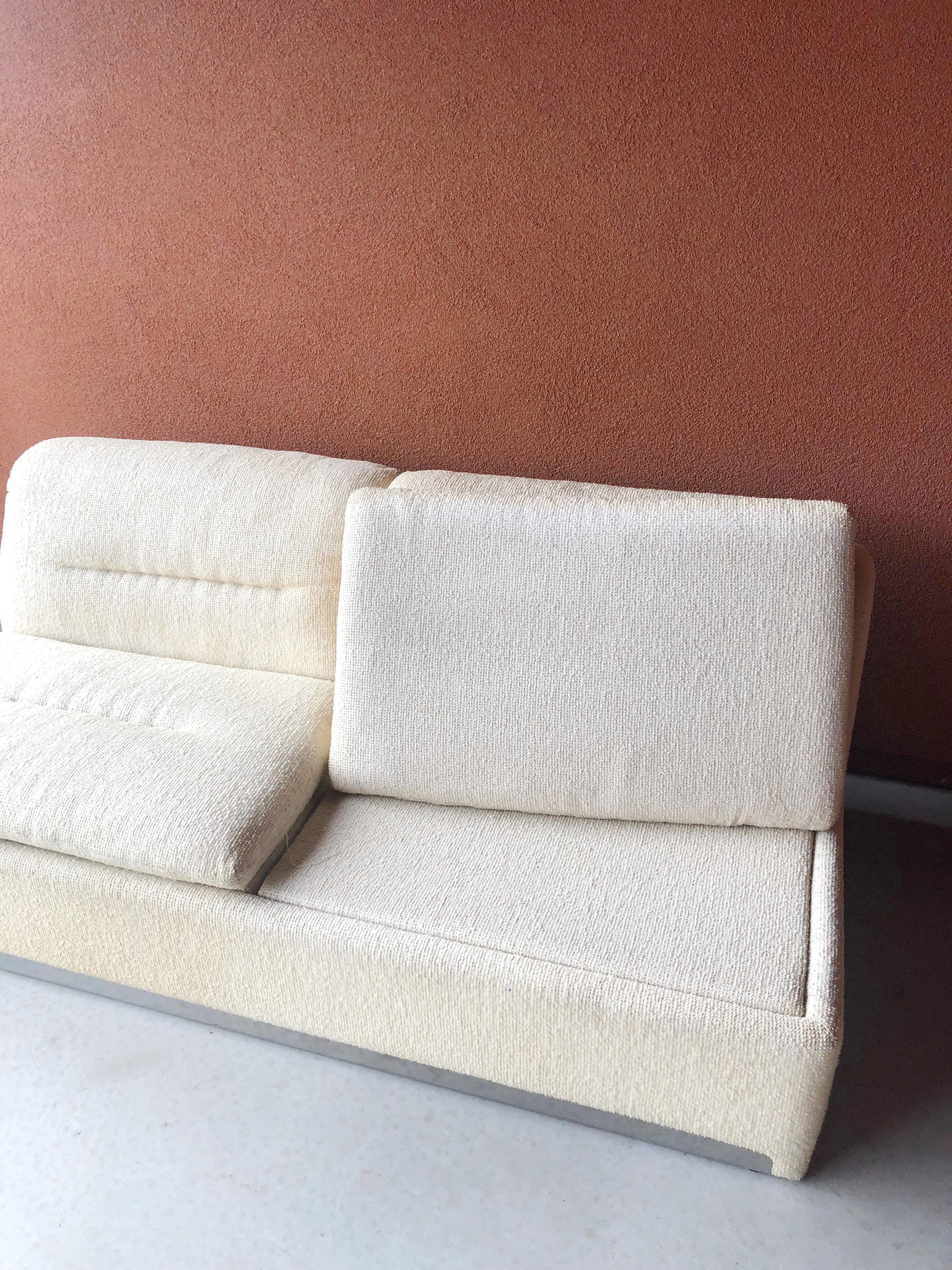 Late 20th Century Saporiti Proposals Modular Armchair/Loveseat Sofa in Ivory Boucle, c. 1970s