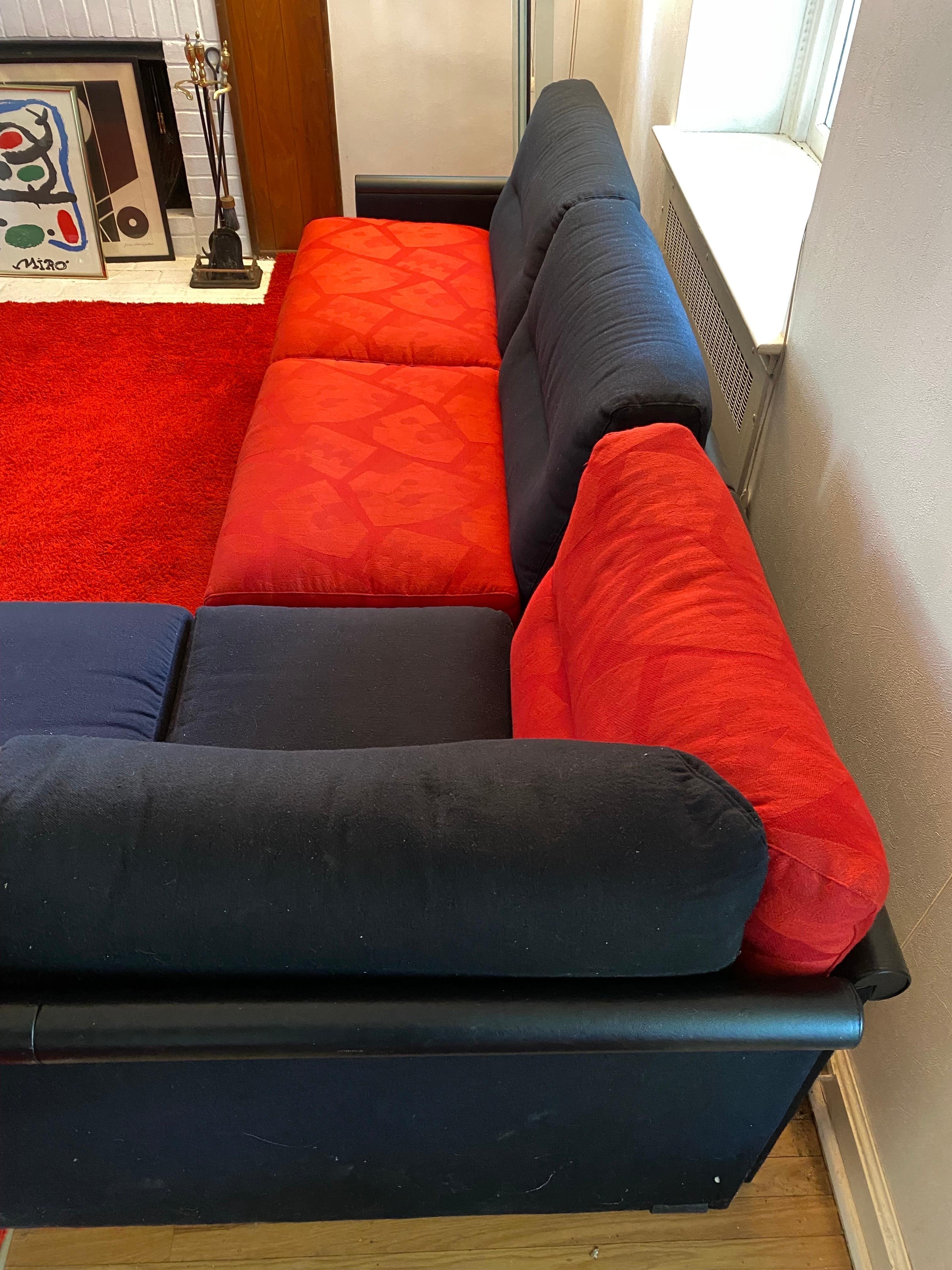 Italian Sectional Sofa by Saporiti In Good Condition In Philadelphia, PA