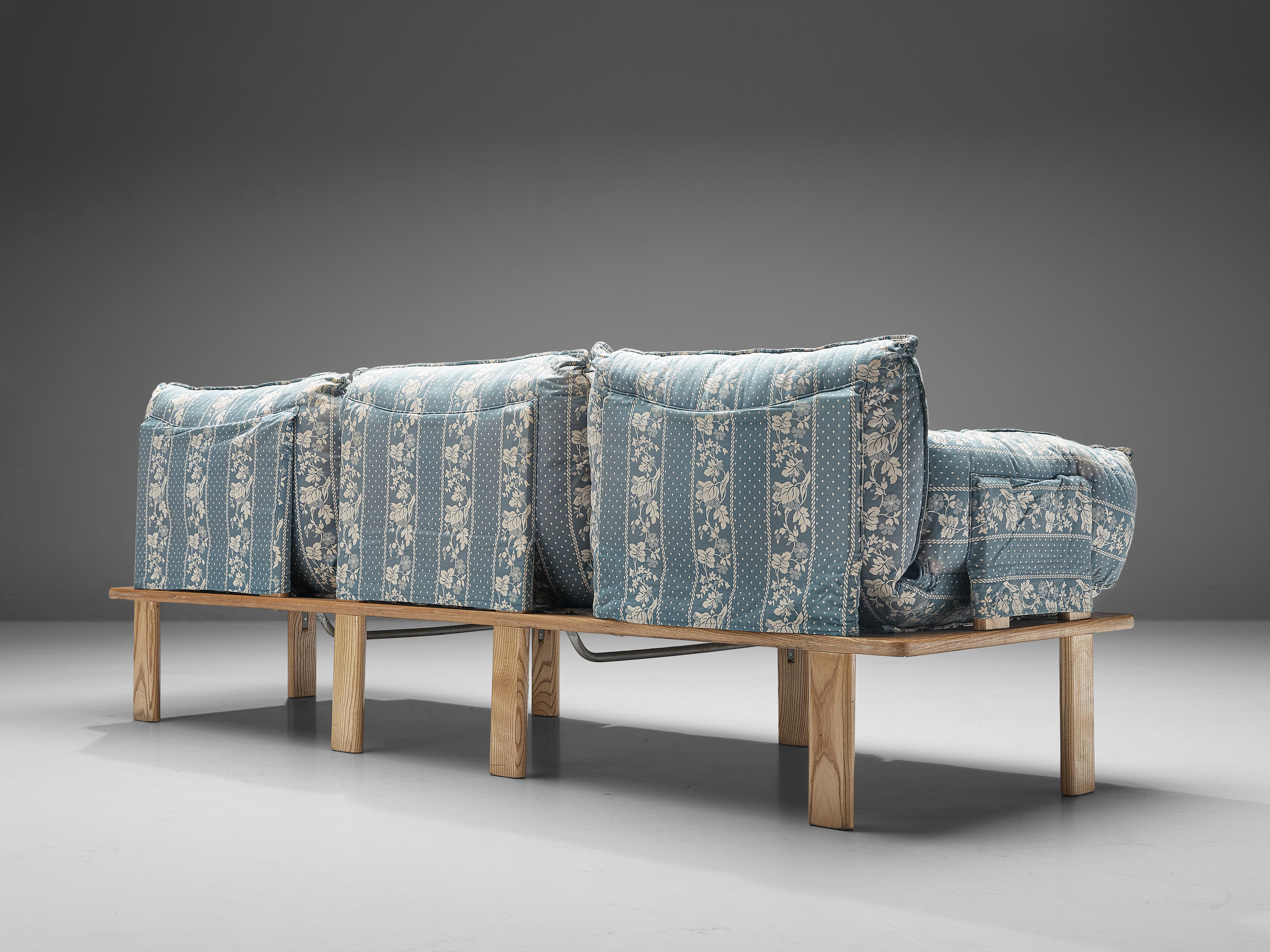 Late 20th Century Giovanni Offredi for Saporiti Sofa in Floral Upholstery and Ash