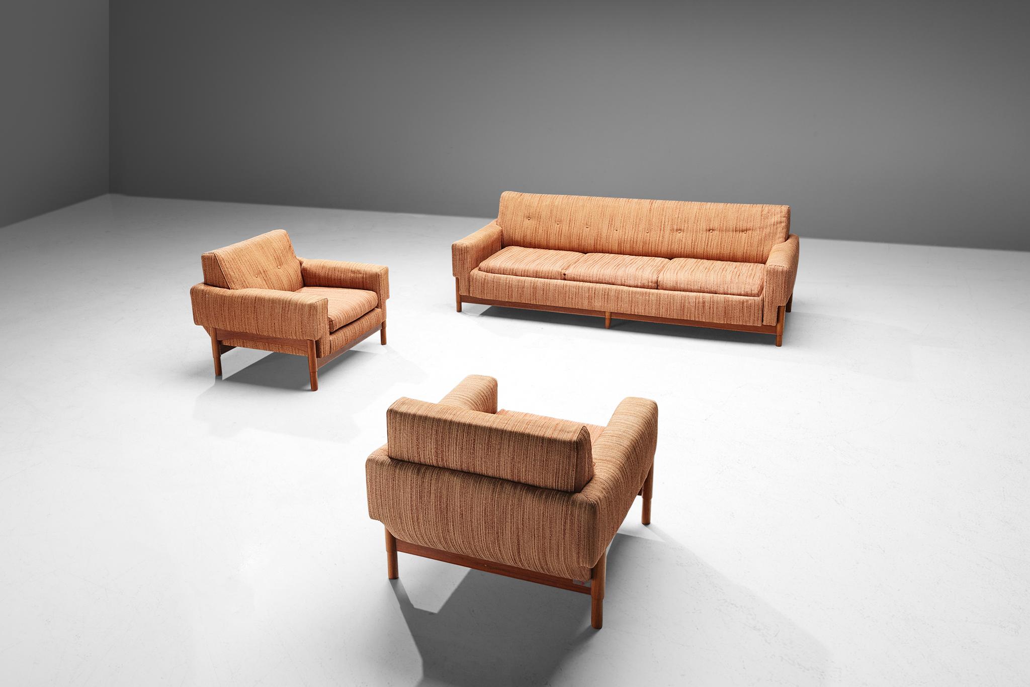 Saporiti Sofa in Teak and Fabric Upholstery 4