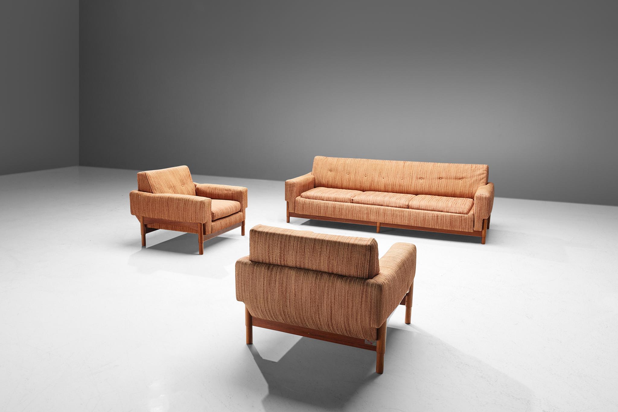 Saporiti Sofa in Teak and Fabric Upholstery 7