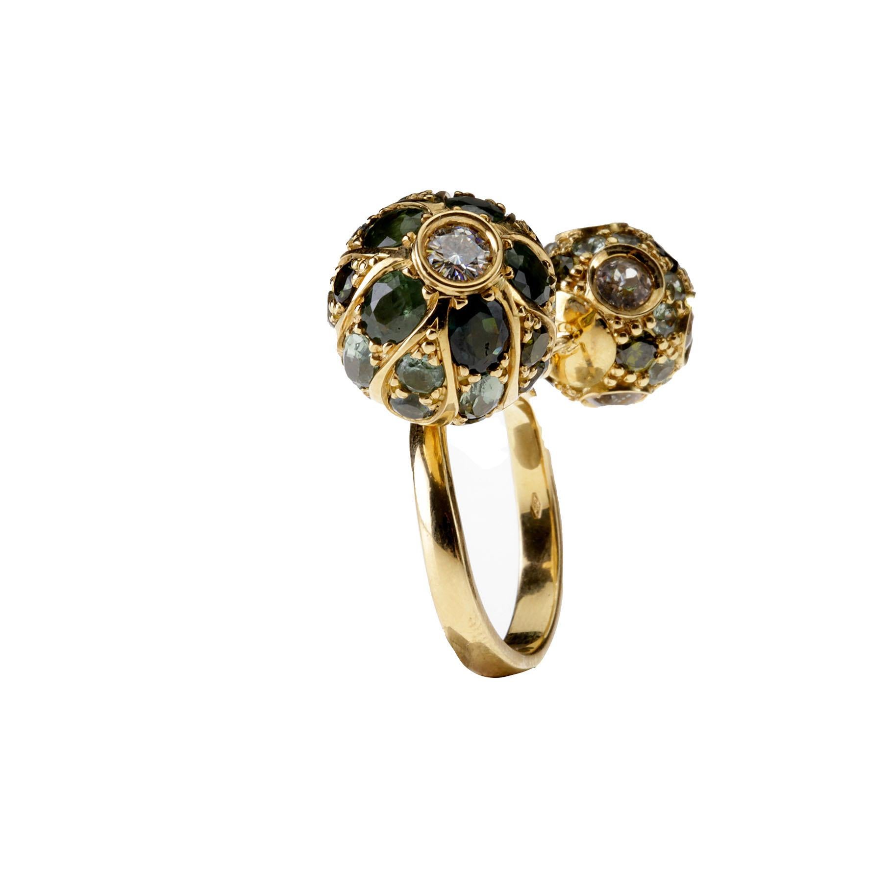 Artisan Sapphiere 18 Karat Gold Ring For Sale