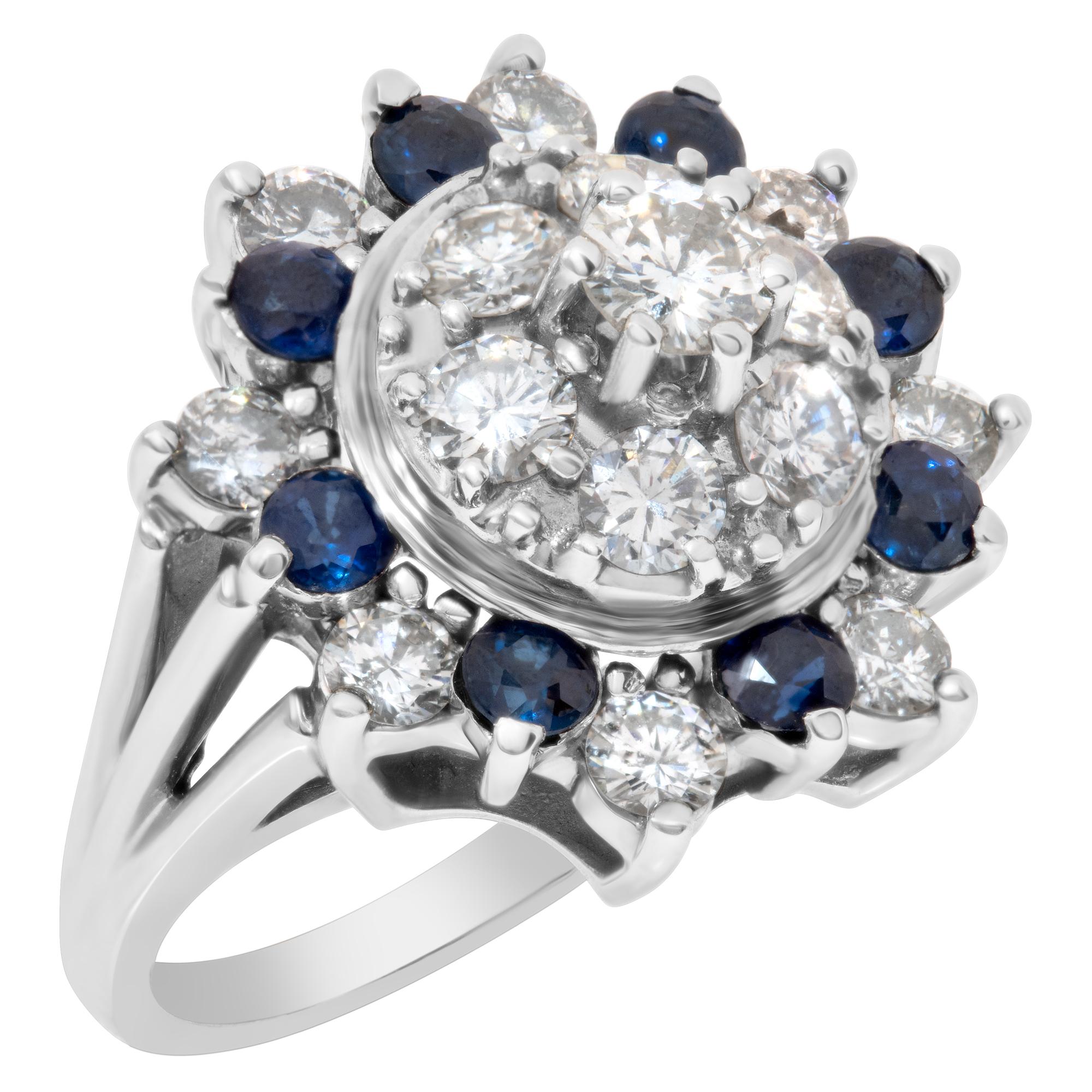 Sapphire '0.50cts' and Diamond '1.50cts' Ring 14k White Gold, Star Cluster In Excellent Condition For Sale In Surfside, FL