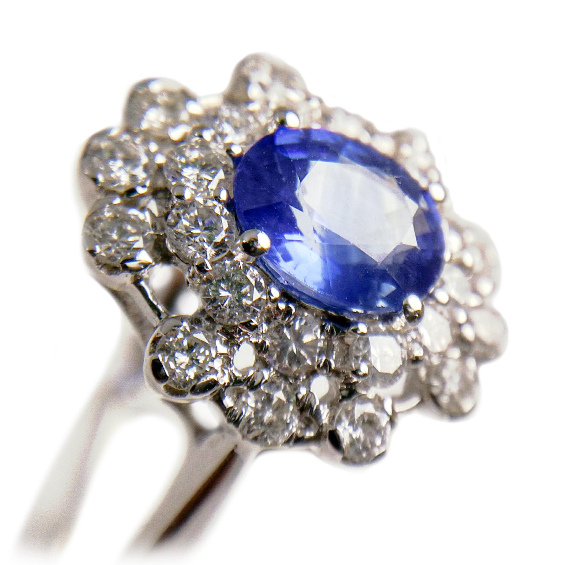 Oval Cut Sapphire 1.14 Carat White Gold Cocktail Ring