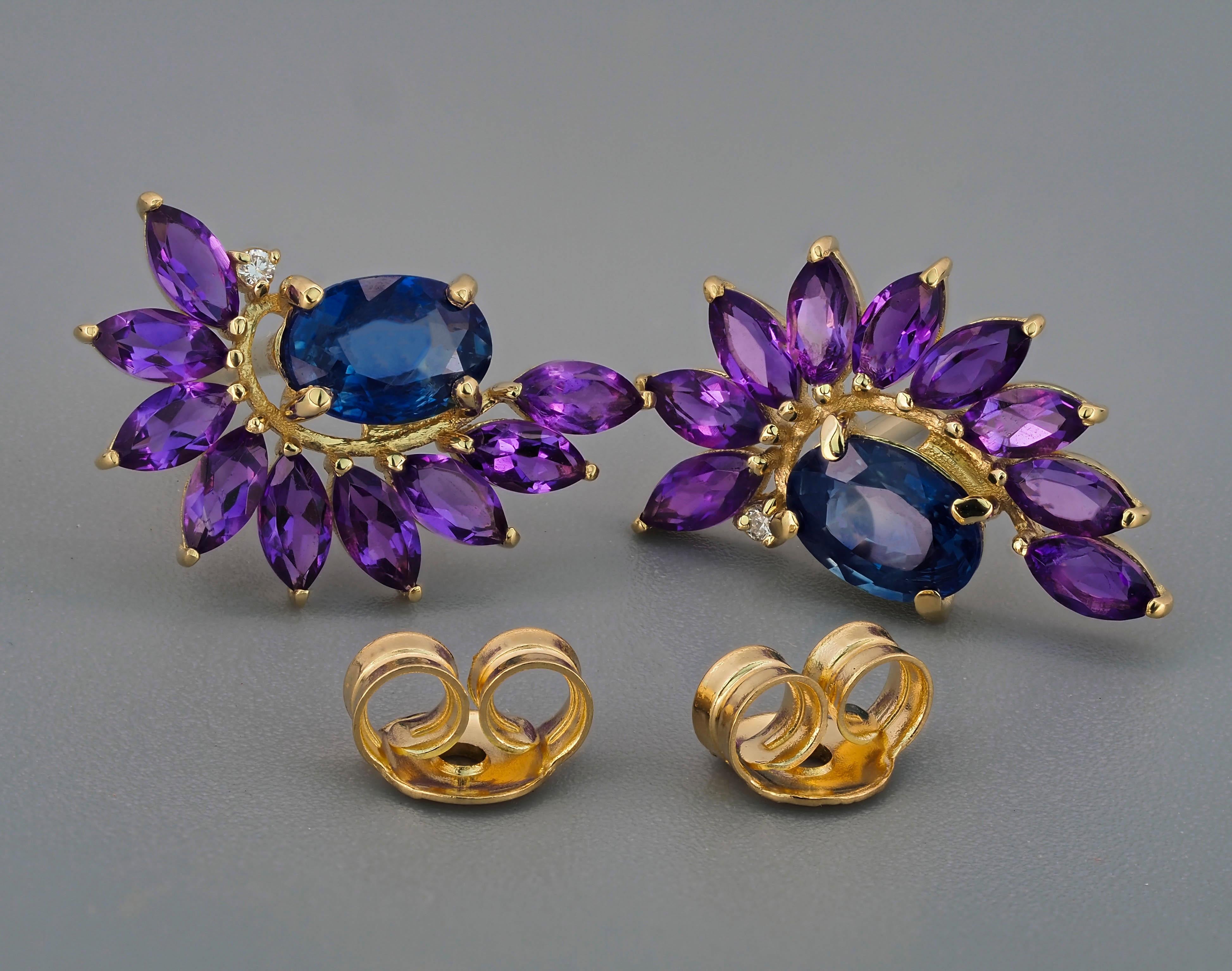 Sapphire 14k gold earrings studs.  In New Condition In Istanbul, TR
