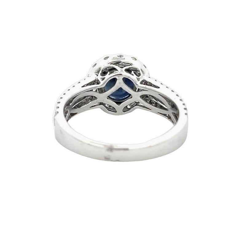 Sapphire 1.57ct & Diamond 1.04ct Cocktail Ring in 18k White Gold In New Condition For Sale In New York, NY