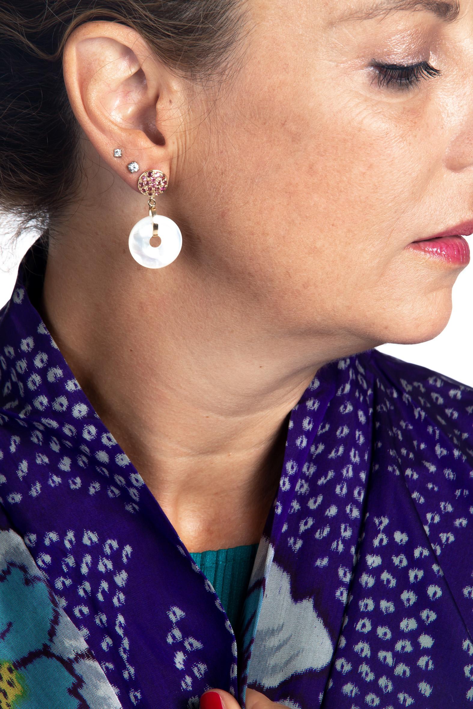 Sapphire 18 Karat Gold Mother-of-pearl BI Earrings For Sale 3