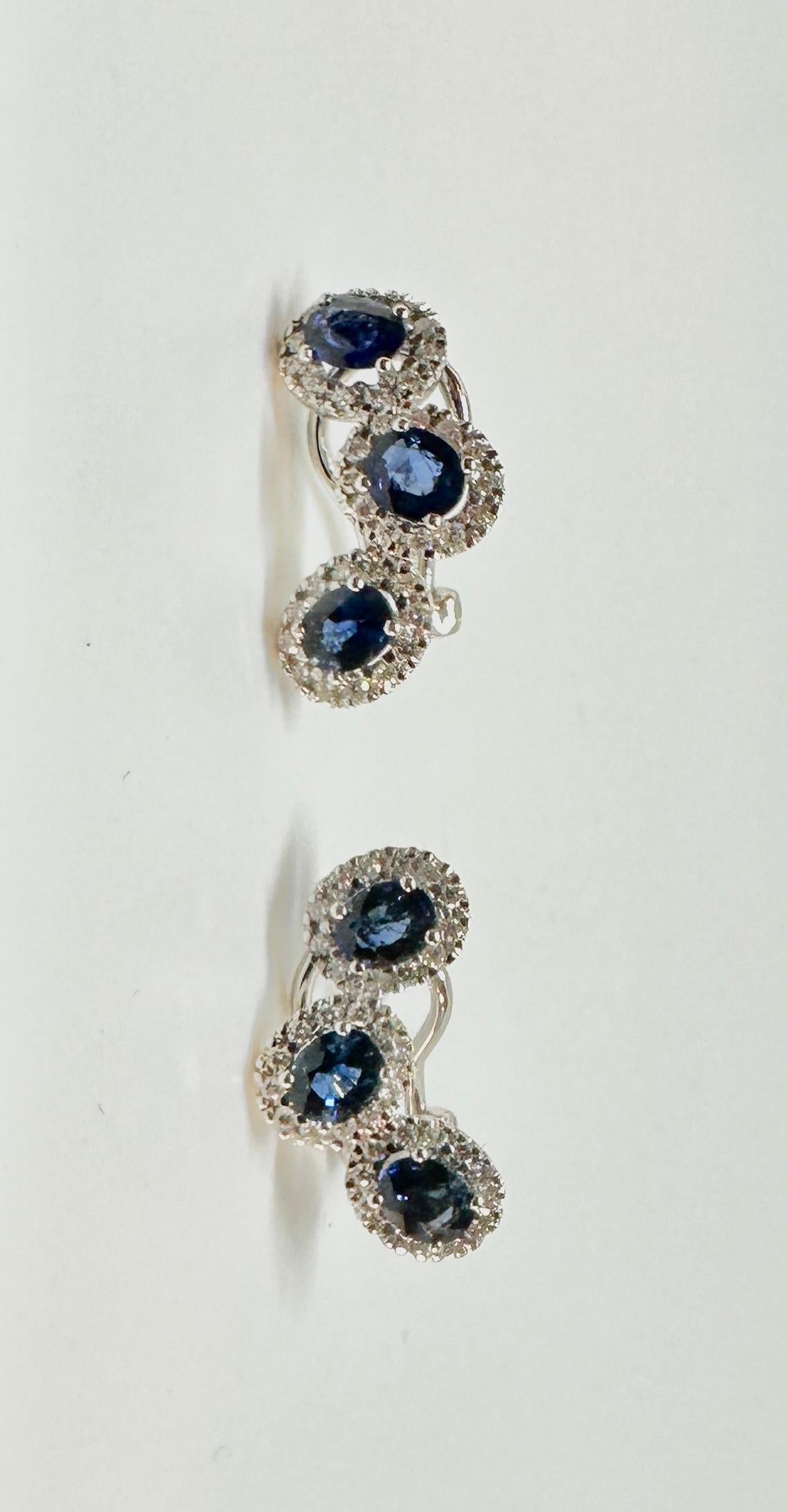 Sapphire 78 Natural Diamond Halo Earrings 18 Karat White Gold Gem Quality en Excelente estado para la venta en New York, NY