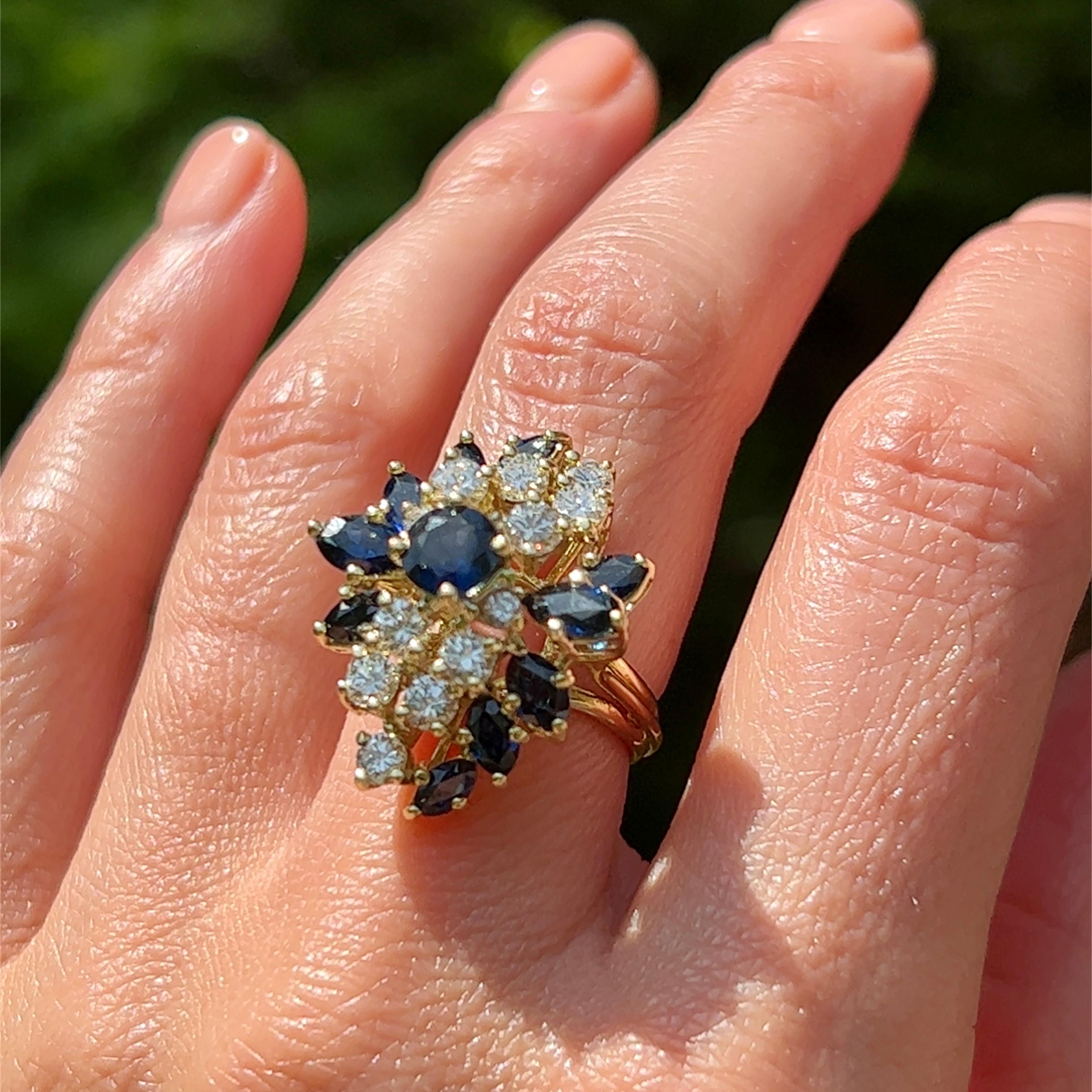 Sapphire and 1.00Ctw Diamond Cluster Ring in 18K Gold For Sale 5