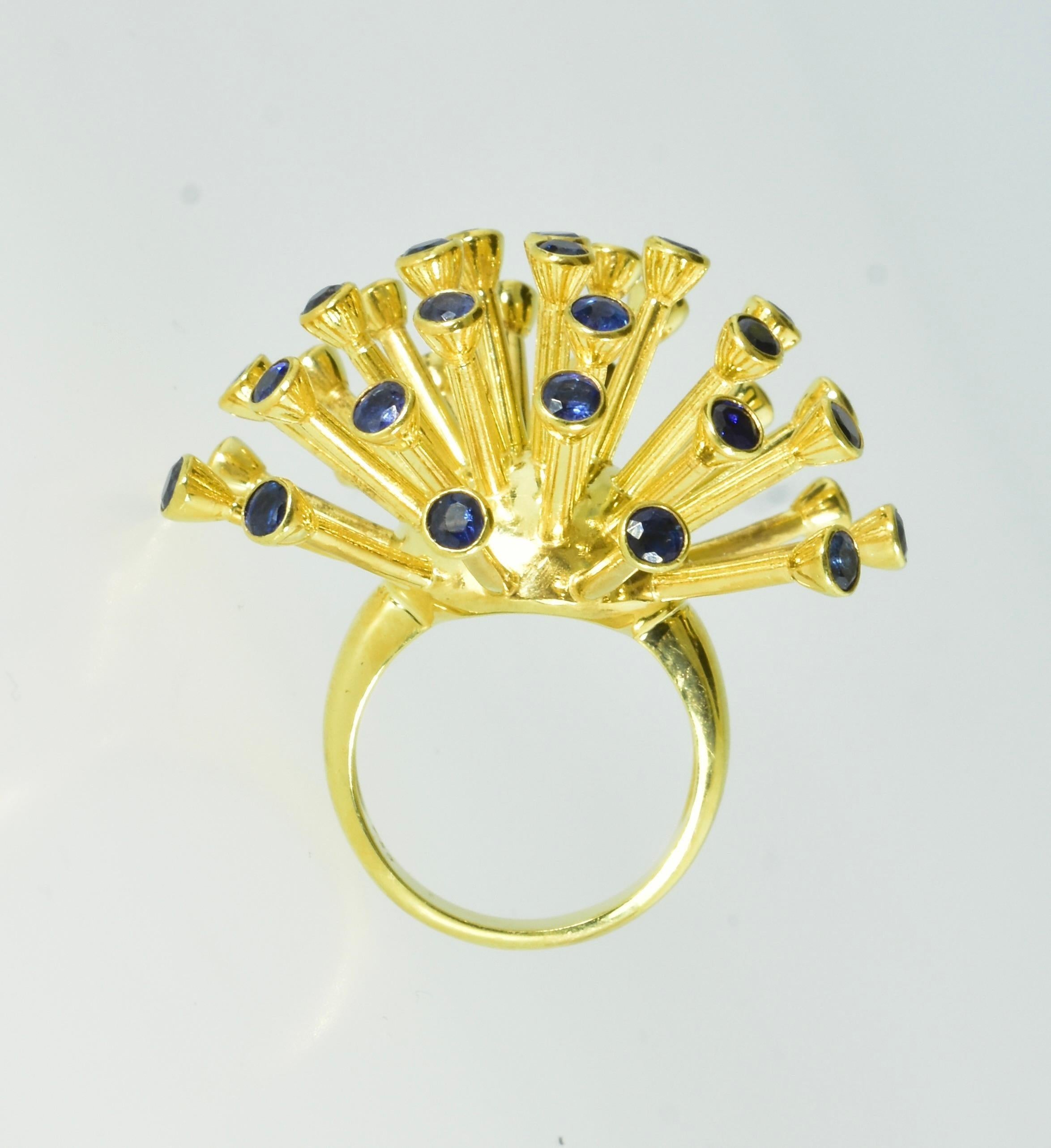  Sapphire and 18K Gold Spudnik Motif Ring, Retro, Circa 1958. For Sale 4