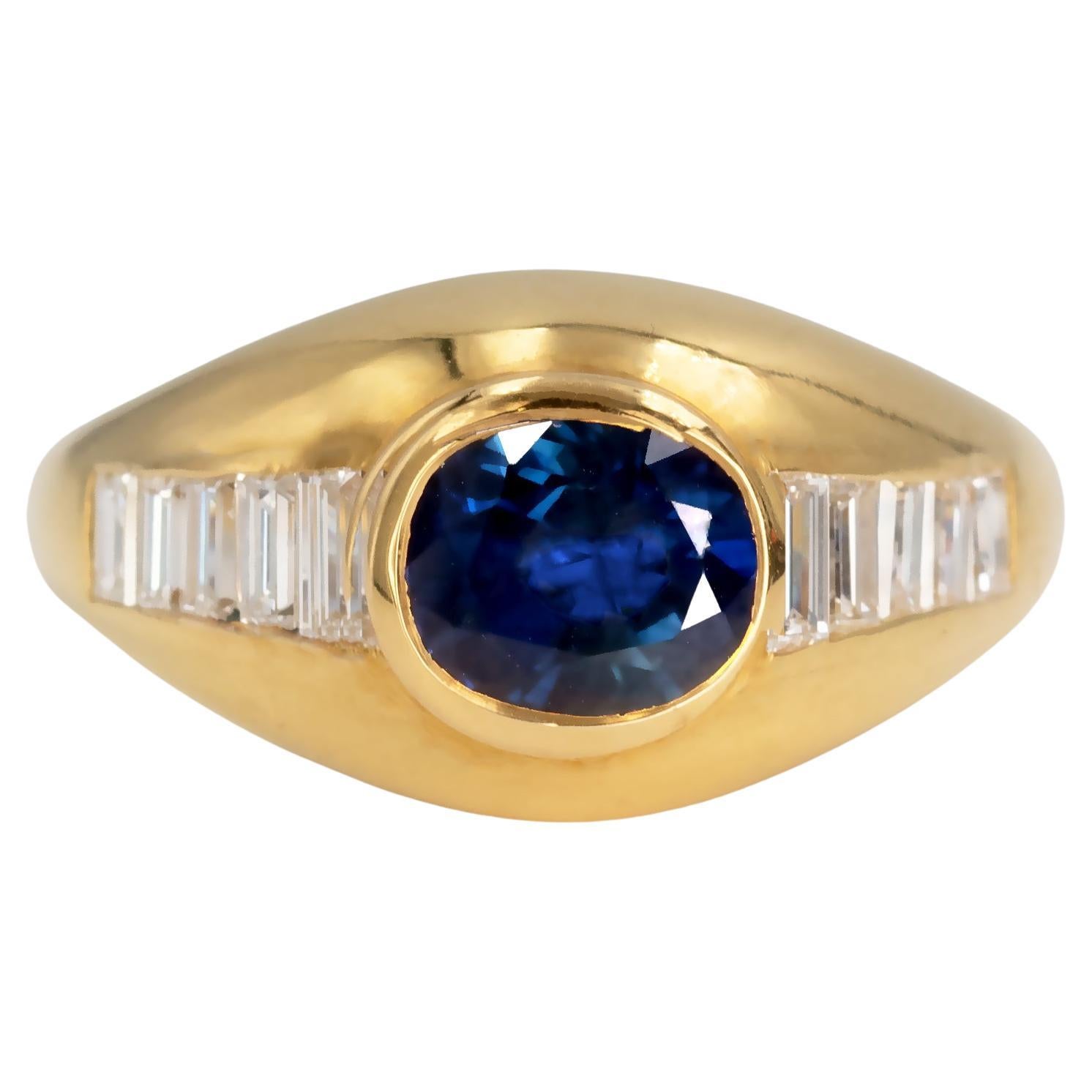 Sapphire and Baguette Cut Diamonds 18Kt Gold Ring For Sale