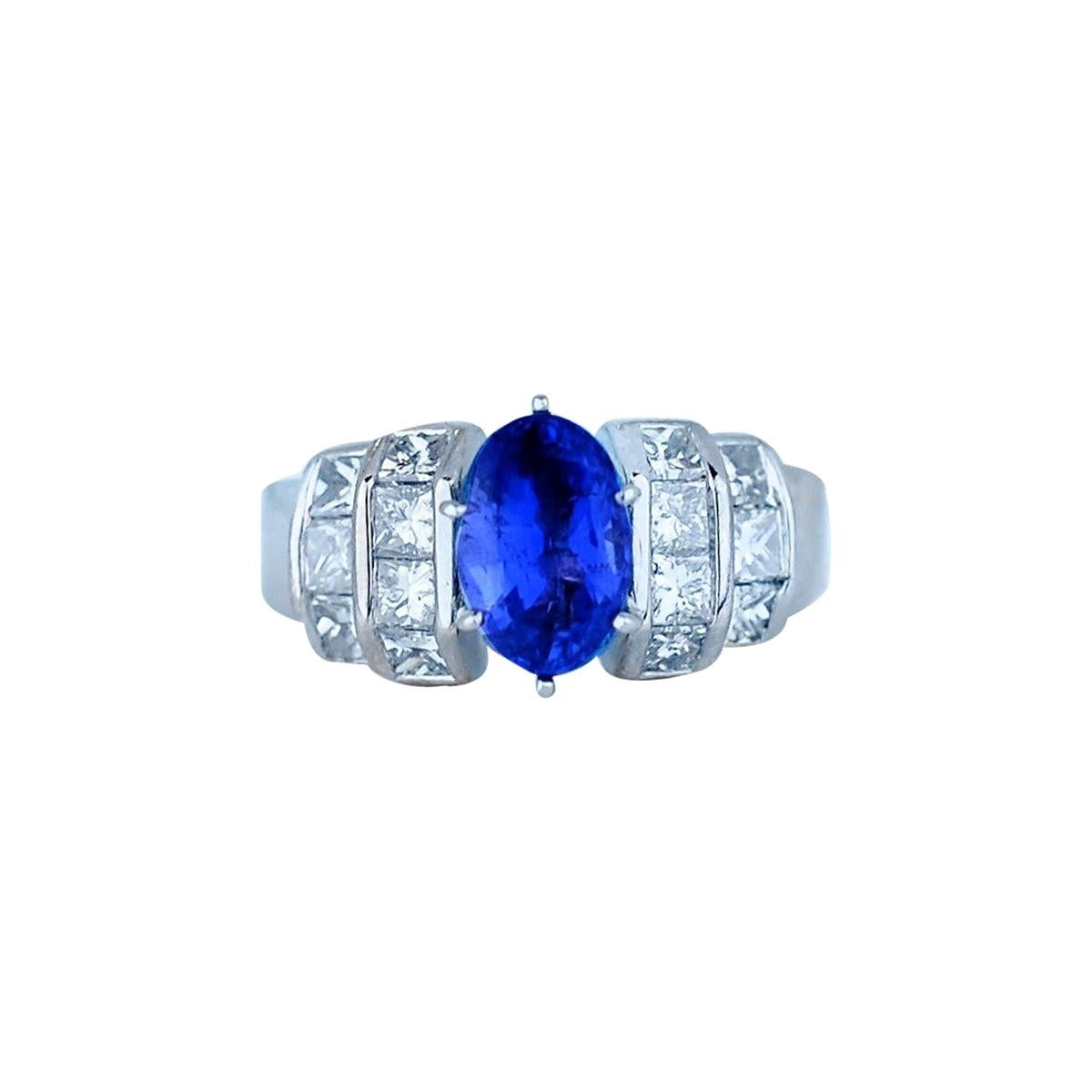 Sapphire and Diamond Ring 3.35 Carat Baguettes, Ring 18 Karat For Sale