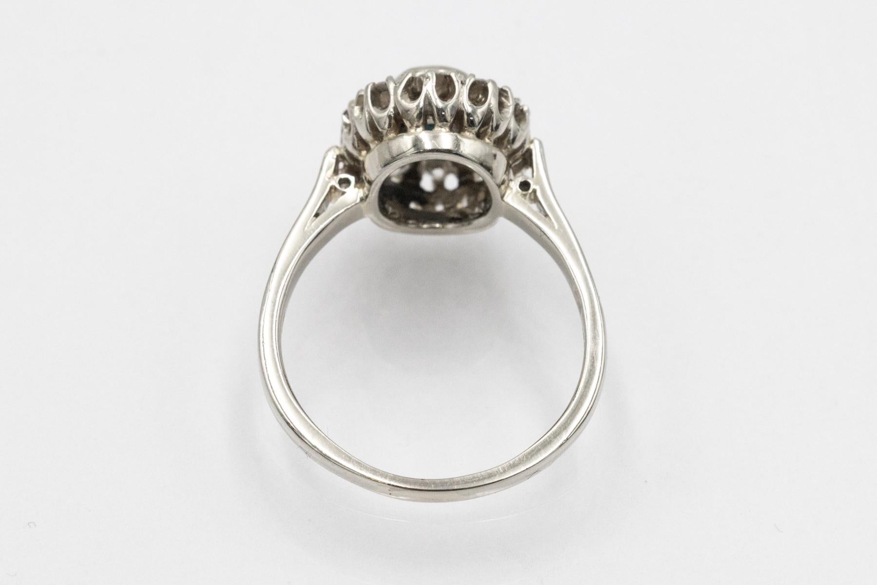 Anello con zaffiro e diamante in oro bianco 14k, Austria, metà del XX secolo in vendita 1