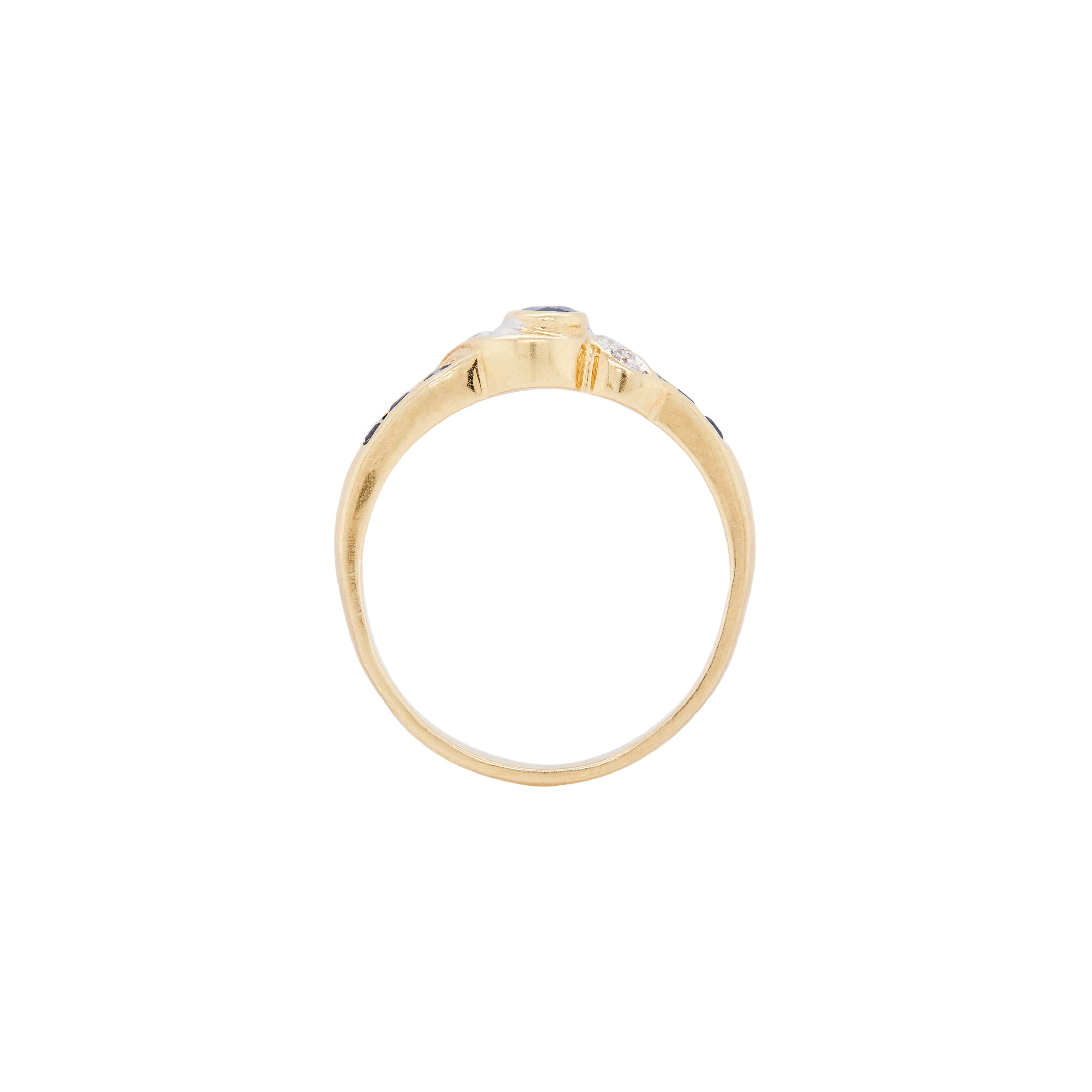 Modern Sapphire and Diamond 18 Carat Yellow & White Gold Dress Ring For Sale