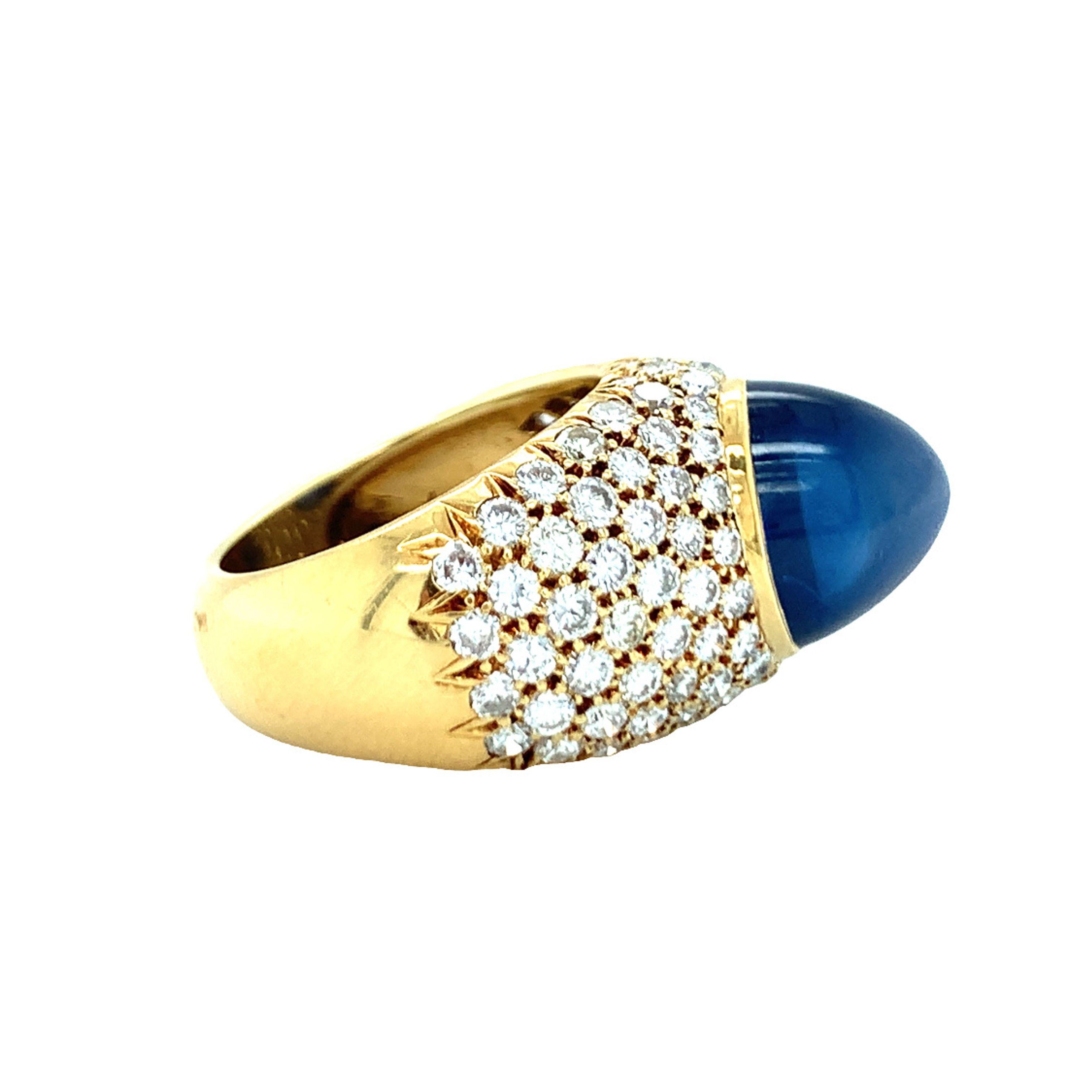 Cabochon Sapphire and Diamond 18K Gold Ring For Sale