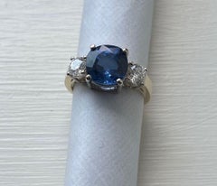 Bague vintage en or à 3 pierres, saphir et diamant