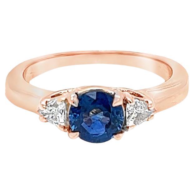 Anillo de 3 Piedras de Zafiro y Diamante en Oro Rosa