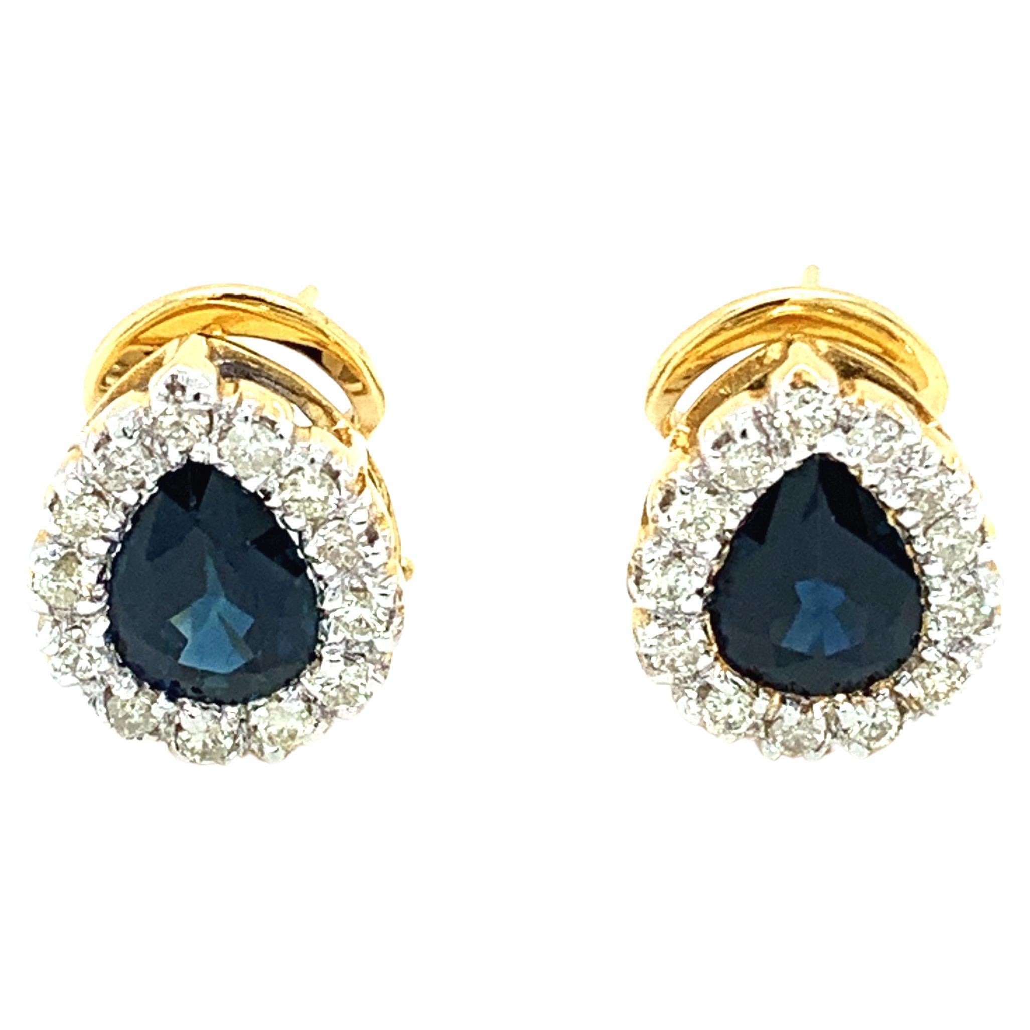 Boucles d'oreilles art déco à tige et clip en or jaune 18 carats avec saphirs et diamants en vente