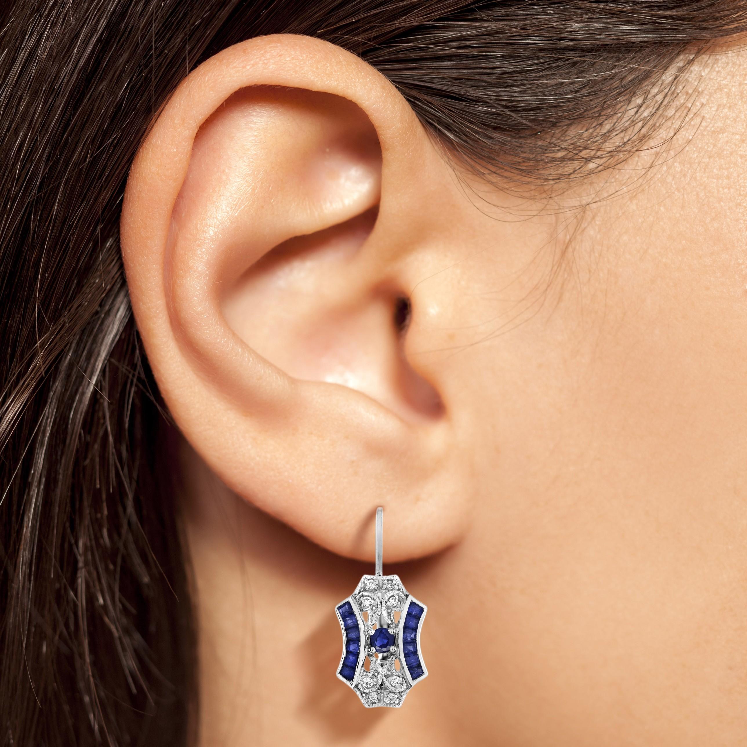 Saphir- und Diamant-Ohrringe im Art-Déco-Stil mit Hebelverschluss aus 14 Karat Weißgold im Zustand „Neu“ im Angebot in Bangkok, TH