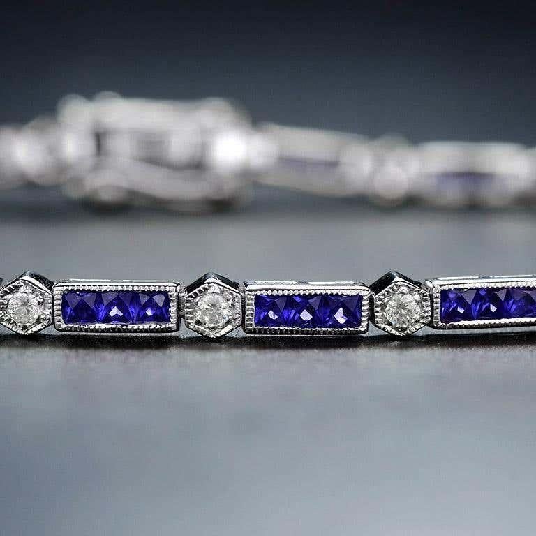 Taglio rotondo Bracciale tennis in stile Art Déco con zaffiri e diamanti in oro bianco 18 carati in vendita
