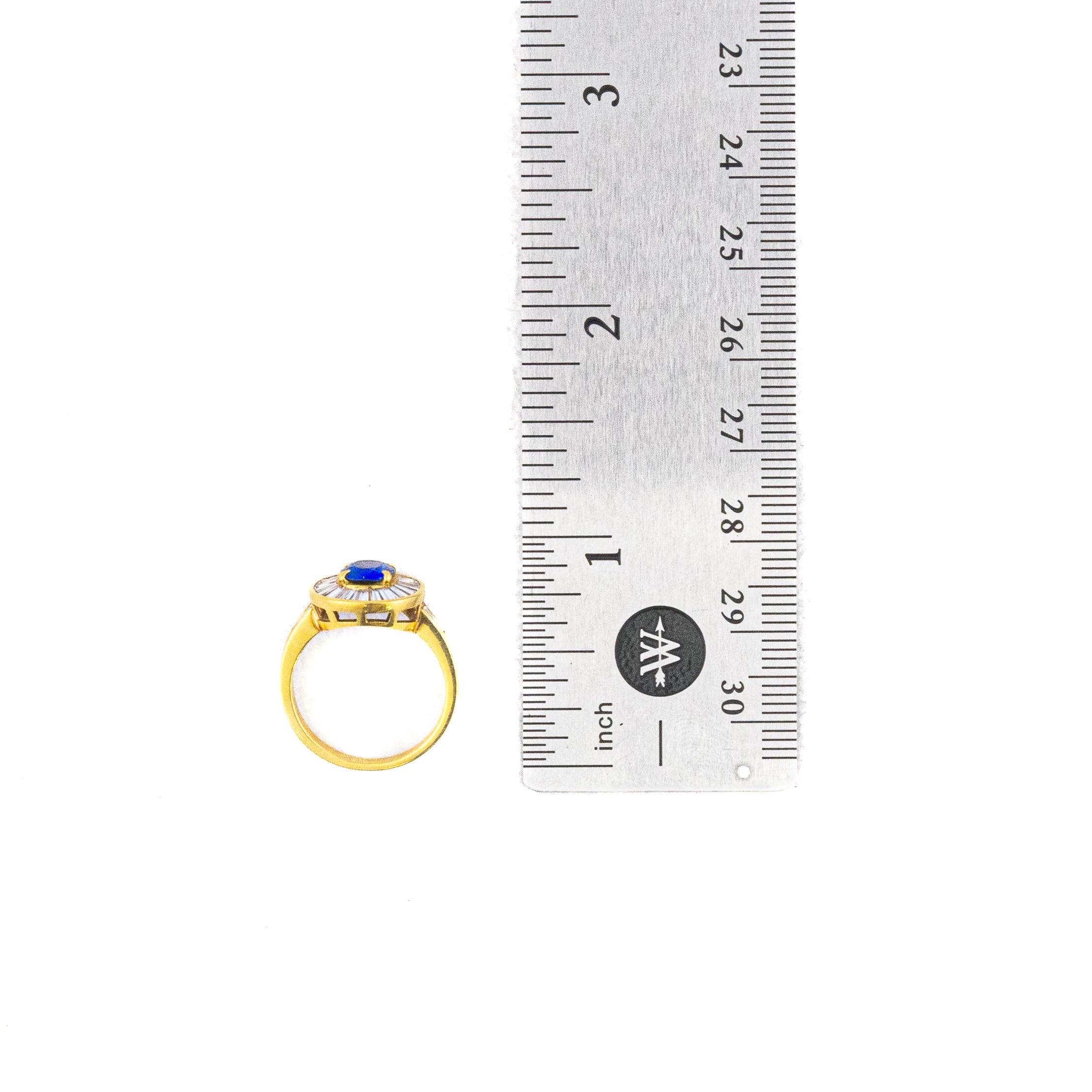 Bague halo saphir et diamant baguette Unisexe en vente