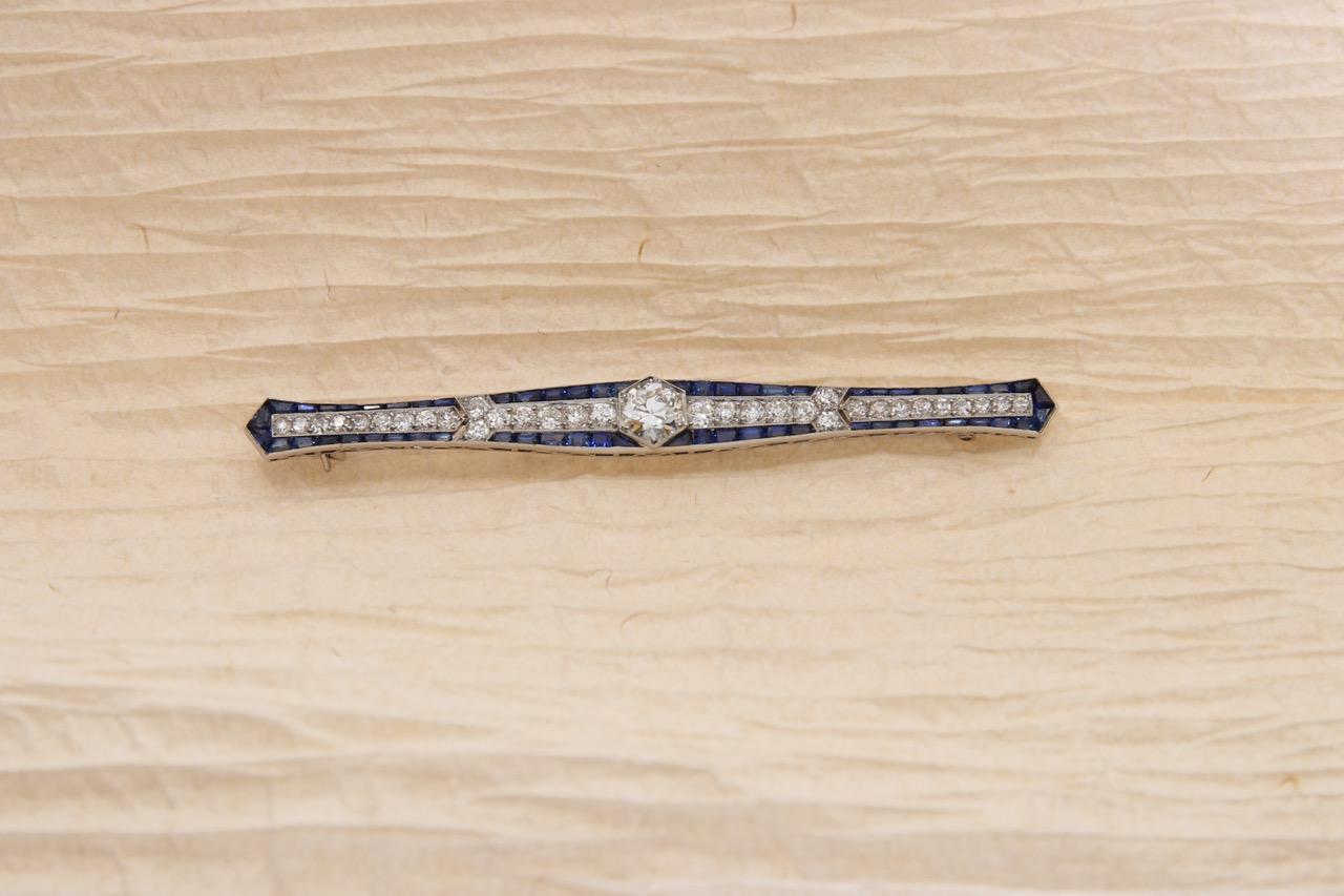 Women's or Men's Sapphire and Diamond Bar Brooch For Sale