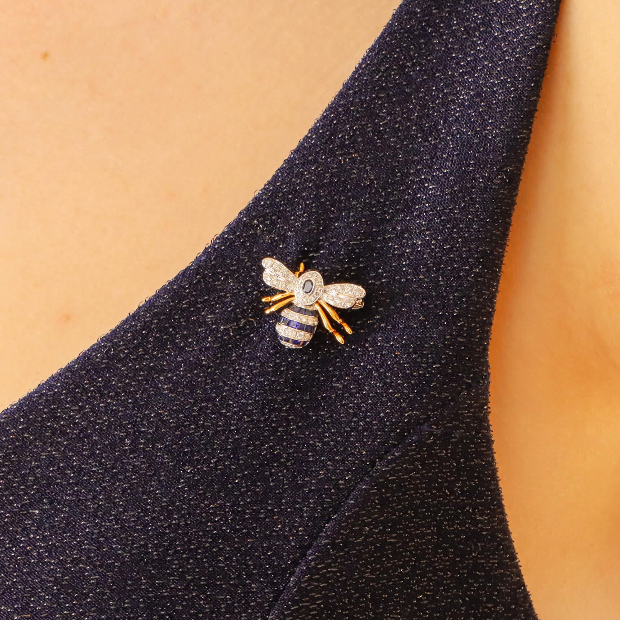 Modern Sapphire and Diamond Bee Brooch Set in 18 Karat Yellow and White Gold For Sale