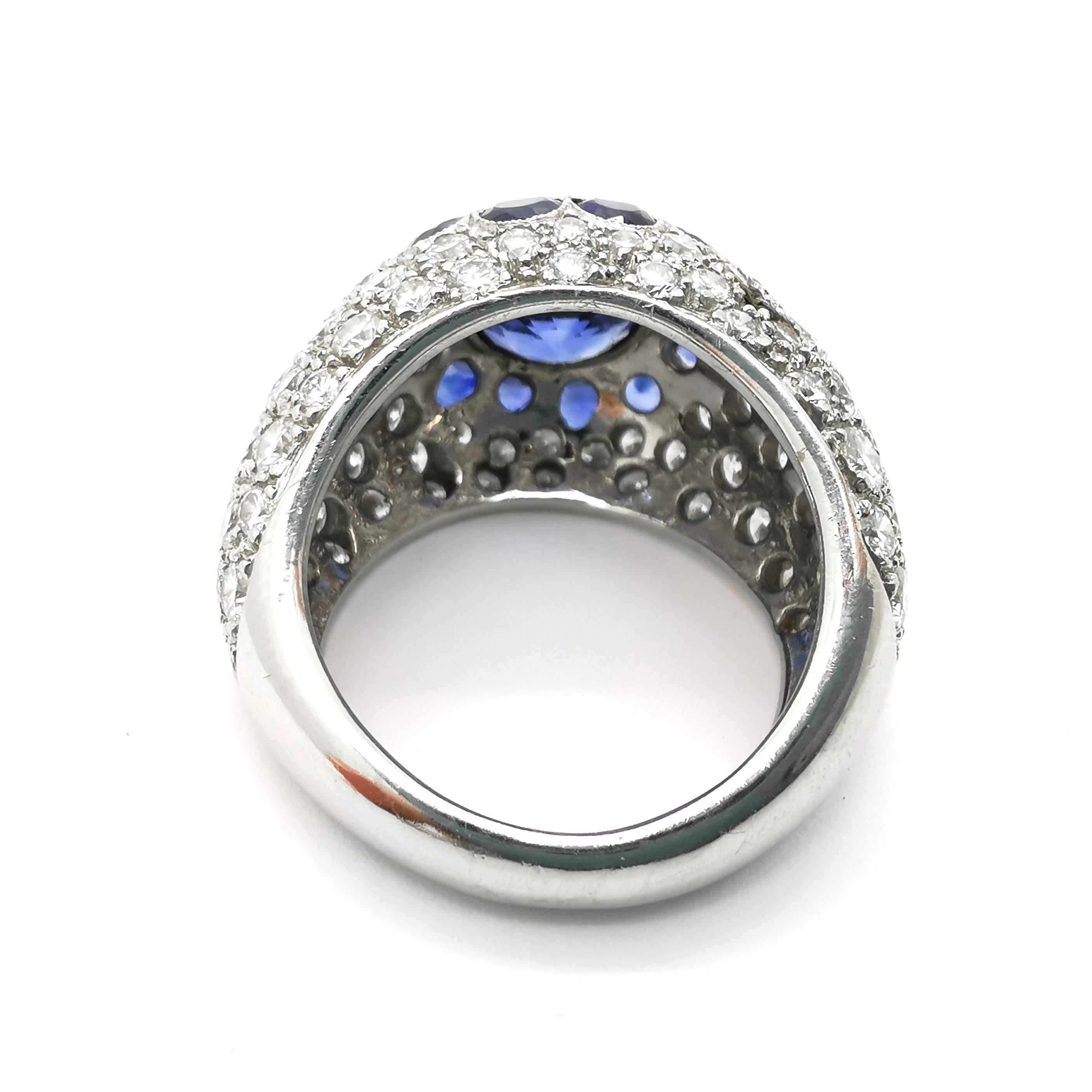 Modern Sapphire And Diamond Bombé Cluster Ring For Sale