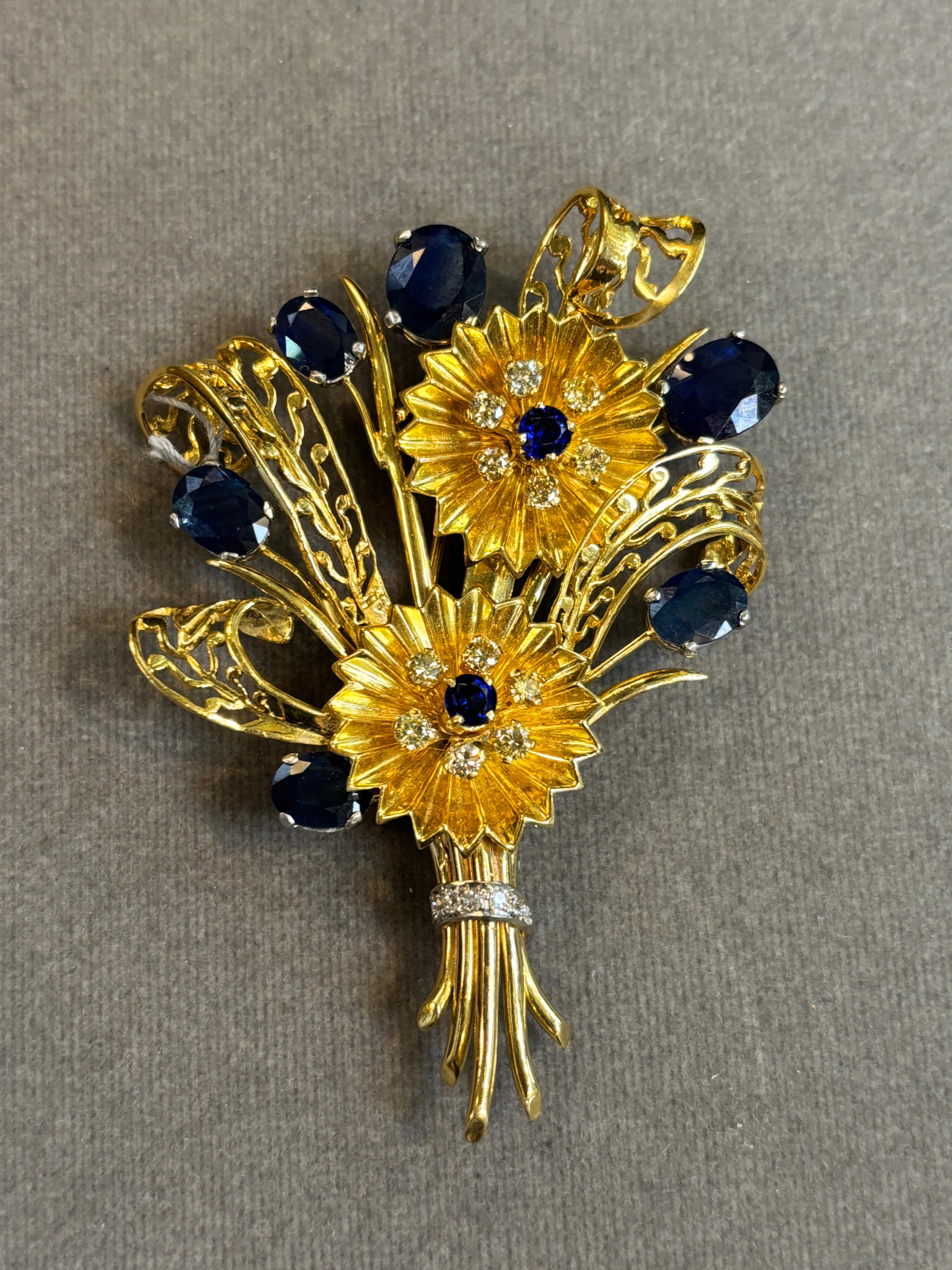 Broche Ramo de zafiros y diamantes en venta 1