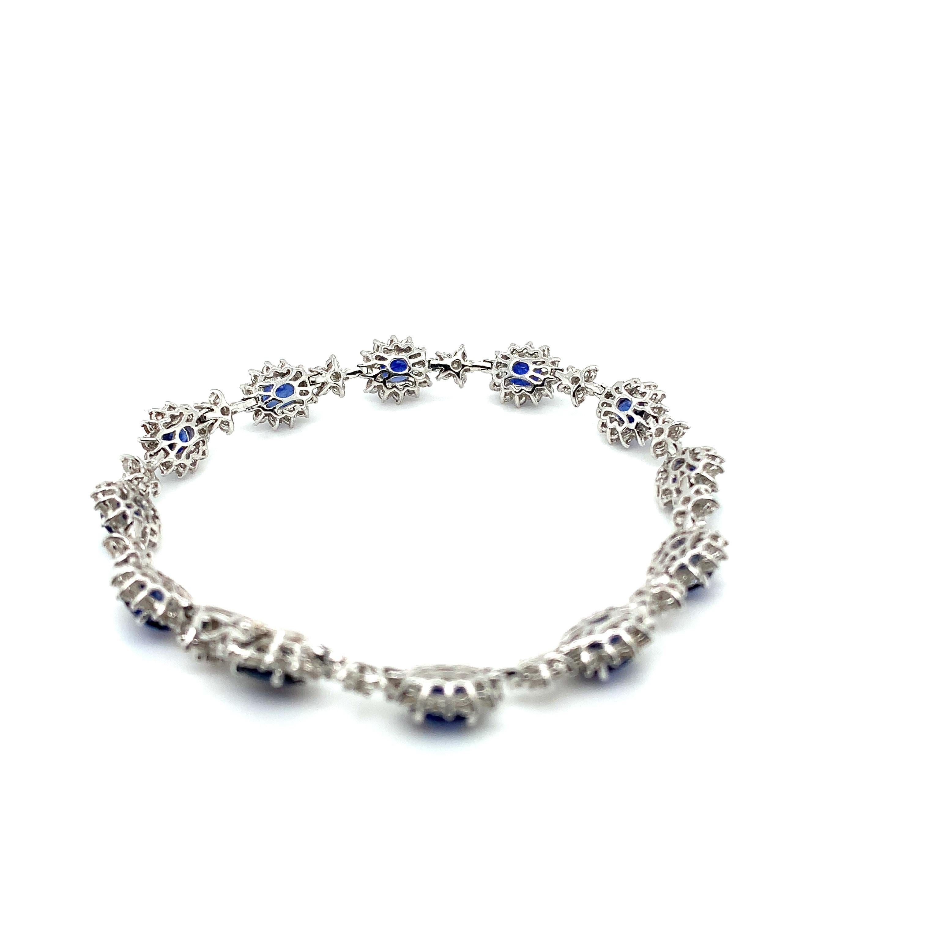 Sapphire and diamond bracelet 18k white gold In New Condition For Sale In London, GB
