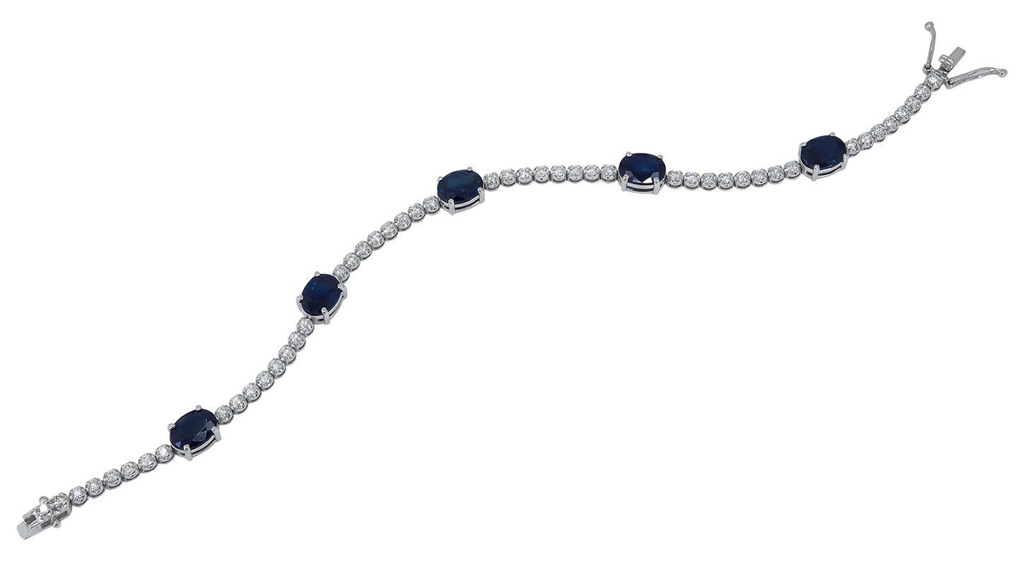 Contemporary Sapphire and Diamond Bracelet For Sale