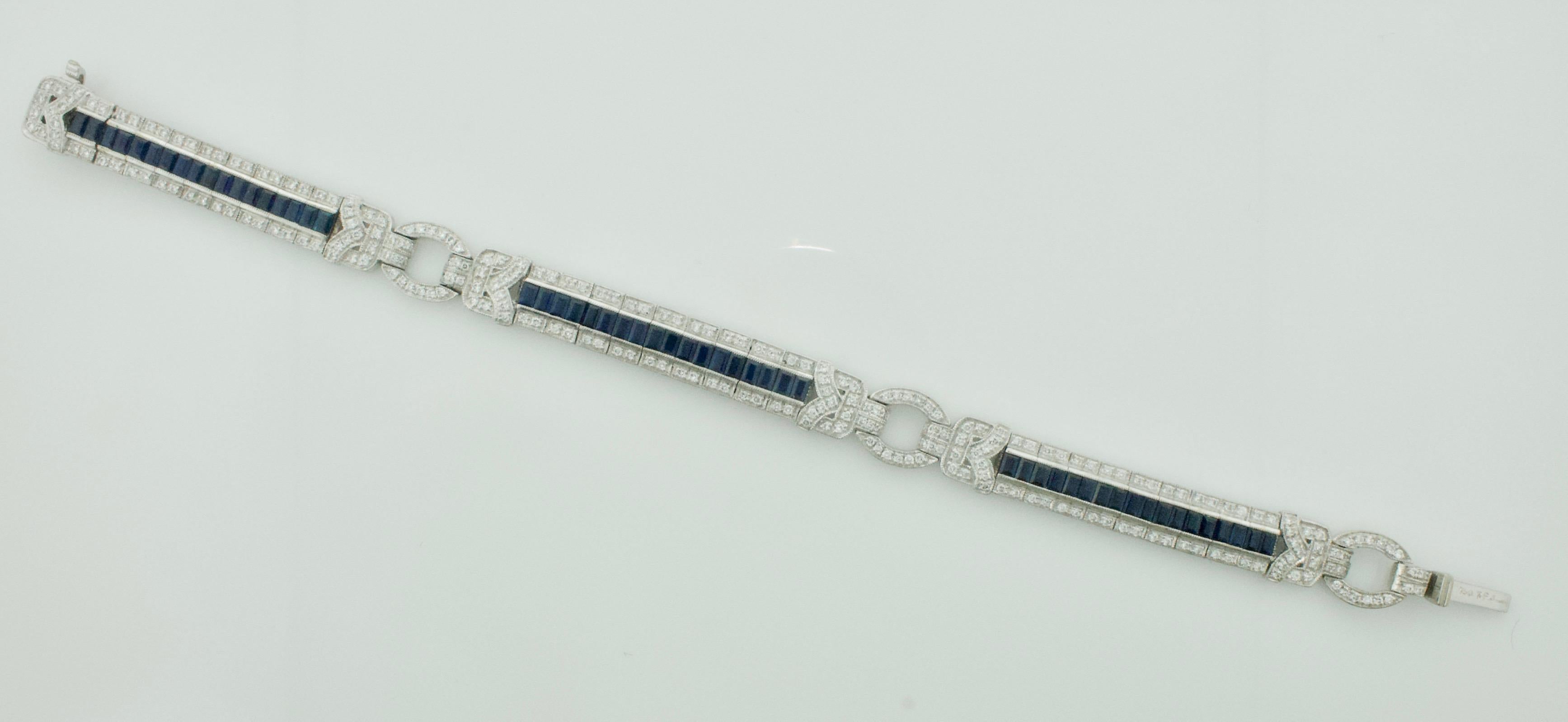 Taille baguette Bracelet en or 18 carats avec saphirs et diamants en vente