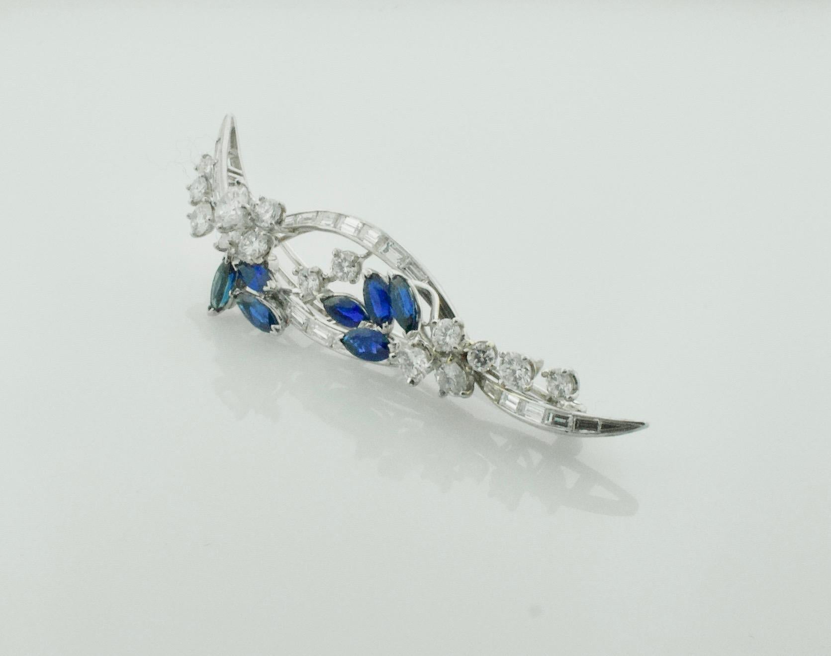 Sapphire and Diamond Brooch by Oscar Heyman and Brothers In Excellent Condition For Sale In Wailea, HI